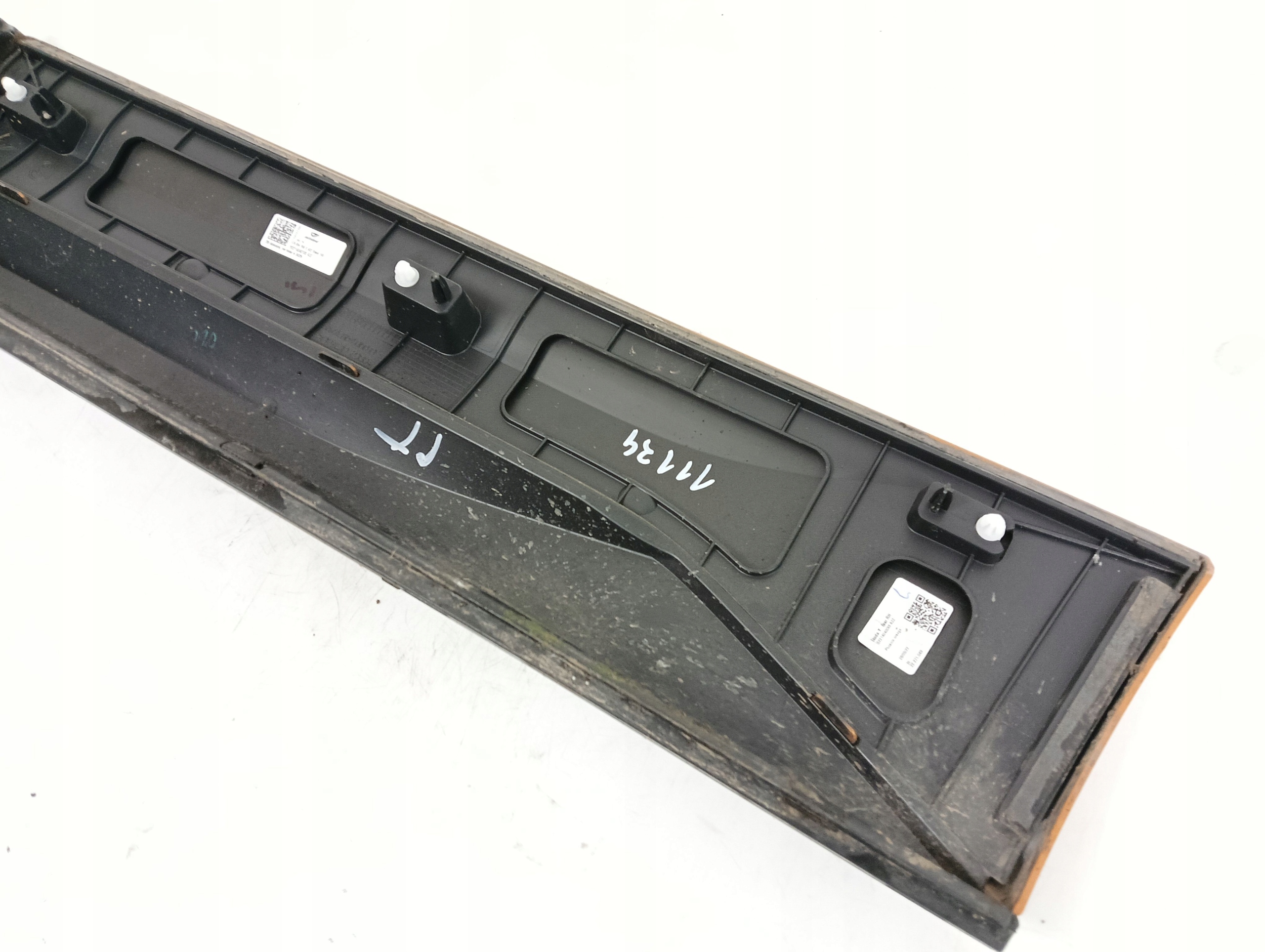 LISTWA DRZWI PRAWY TYŁ SKODA KAROQ LIFT (2022-) 57A854950 LA2Z Strona zabudowy tył - prawa