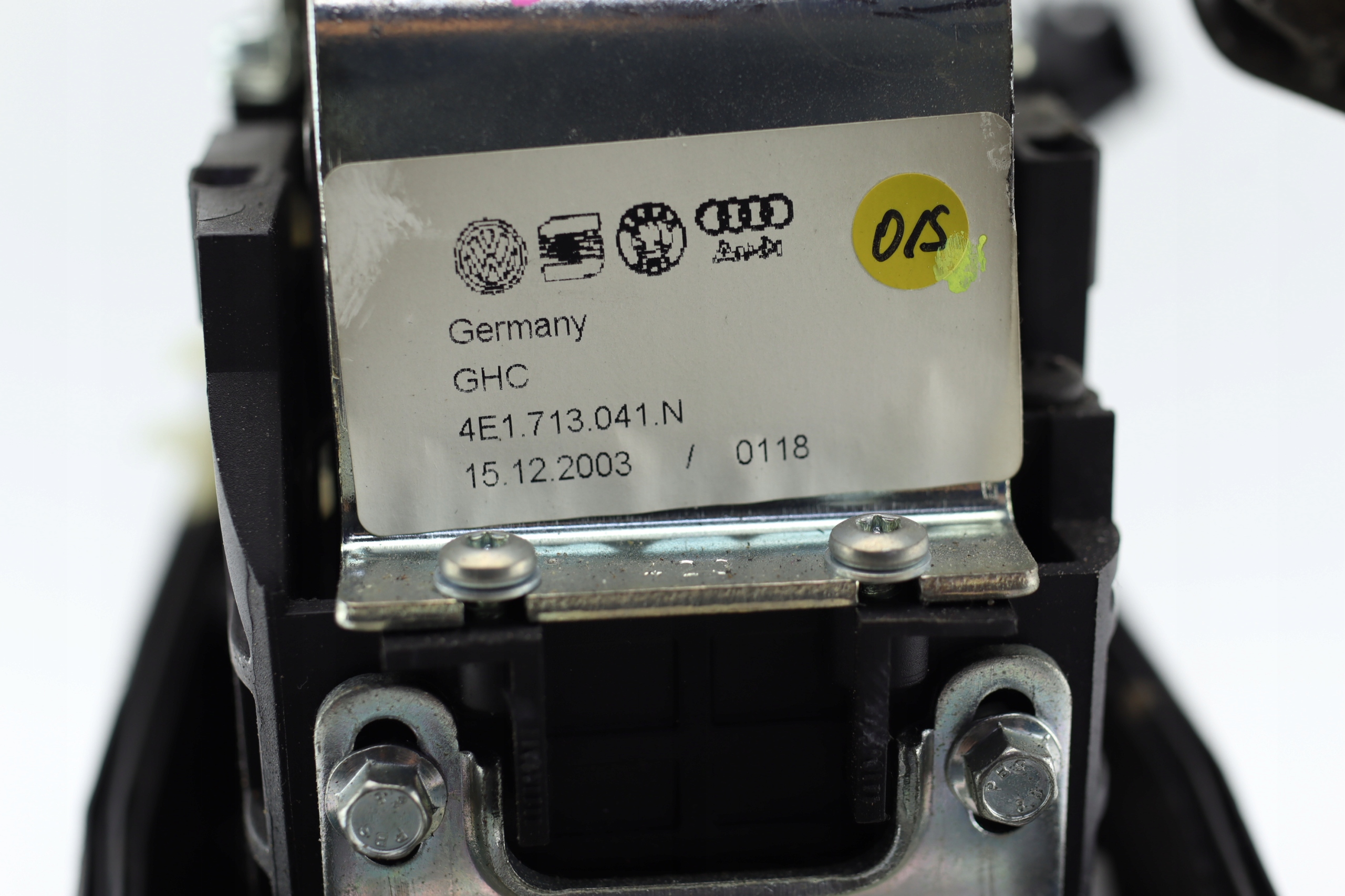Mecanisme levier vitesse Câble Engrenage AUTOMAT AUDI A8 D3 4.0 TDI 4E1713041N