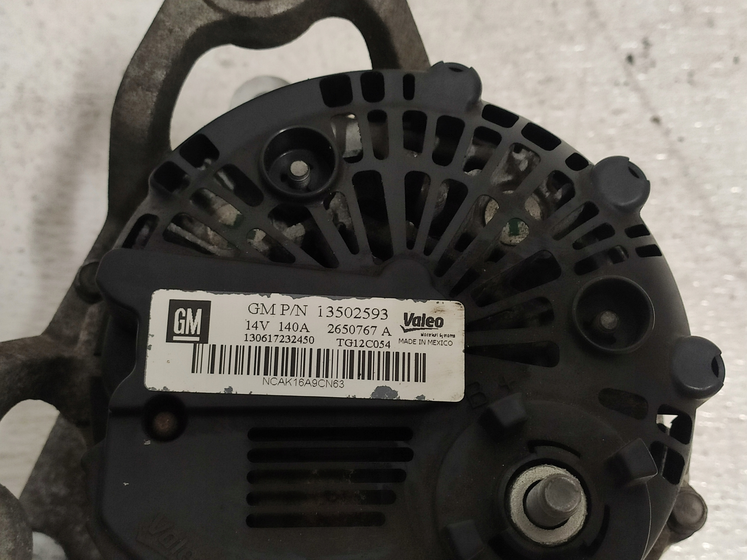 TRAX MOKKA ASTRA J 1.6B ALTERNATOR VALEO 140A