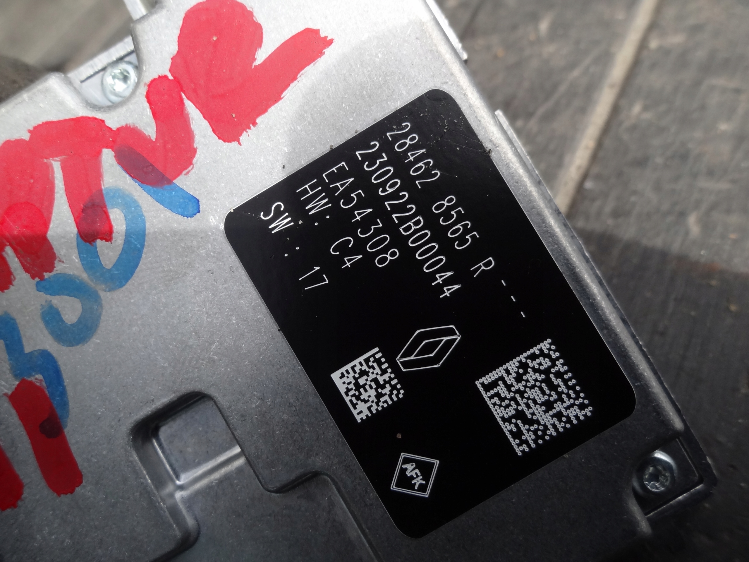 renault CAPTUR II 2023 ассистент полосы 284628565R оригинал