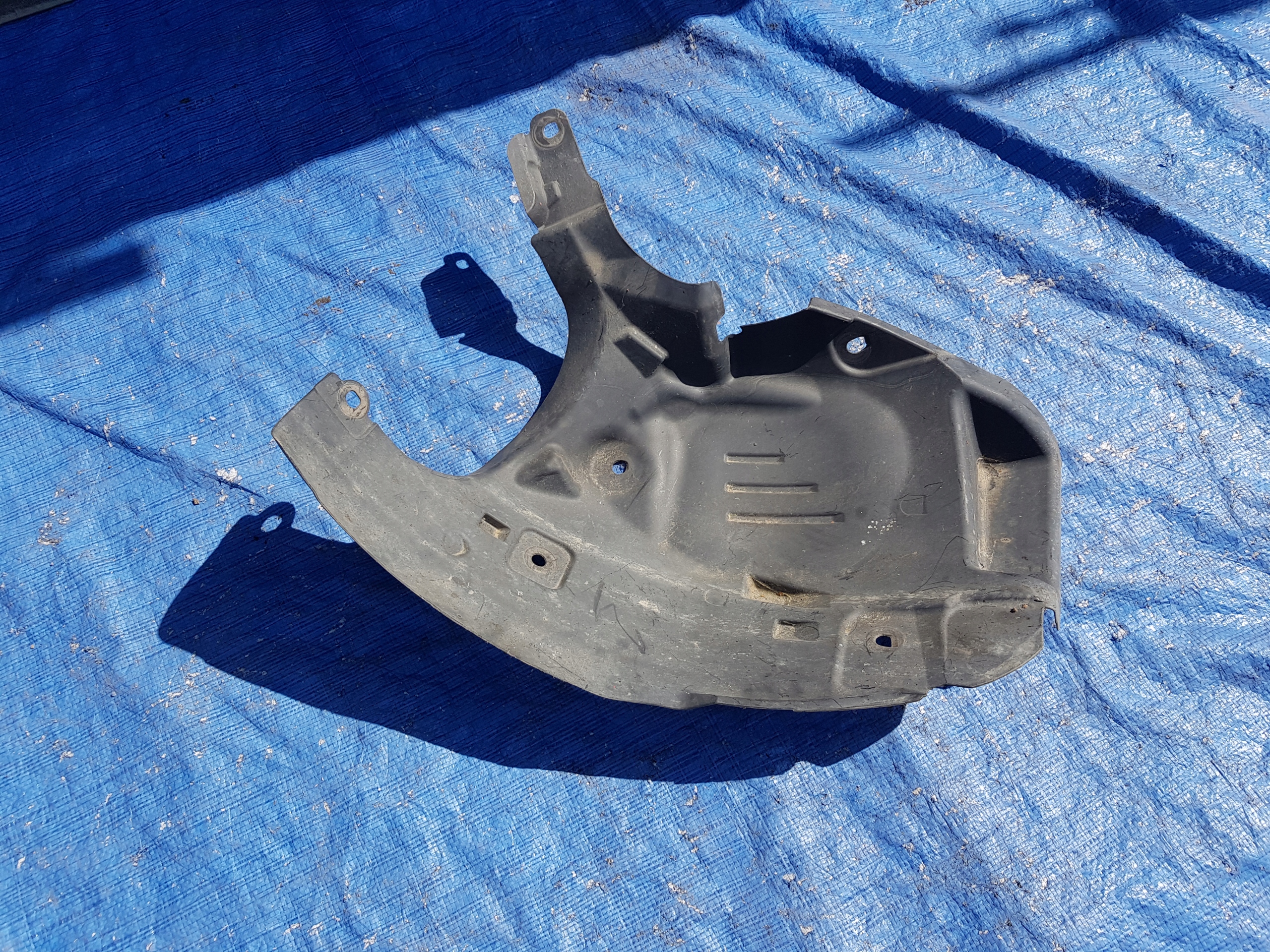 mudguard right front part rear RENAULT ZOE II 638426641R