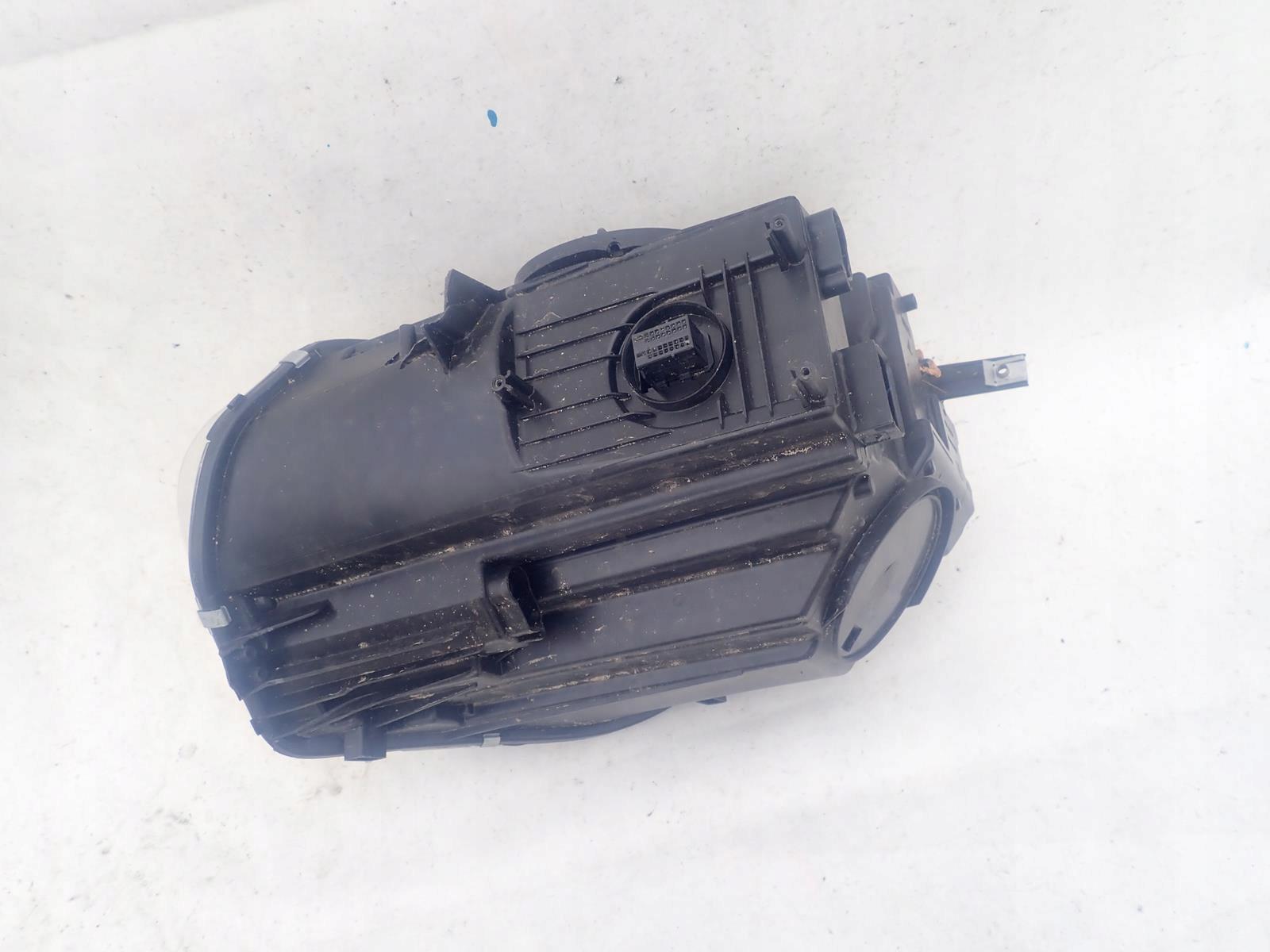 MINI COUNTRYMAN II 2 F60 16-> light front right