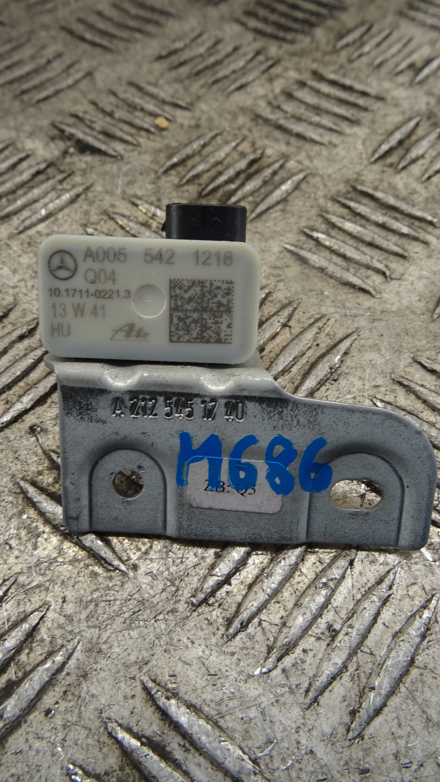 Crashsensor Drucksensor Mercedes-Benz OE A0055421218 NR M686
