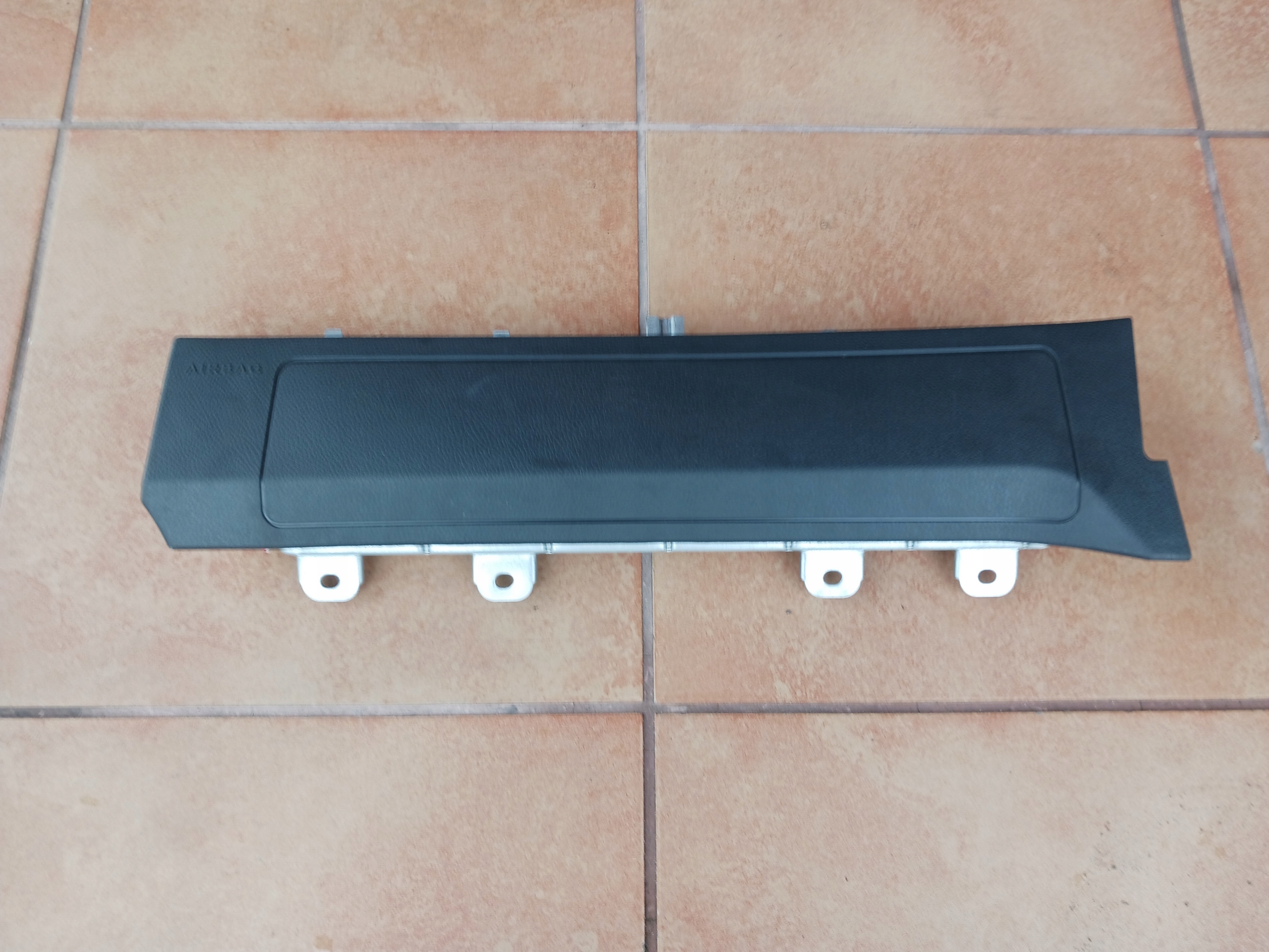 knee airbag MERCEDES W246 LIFT