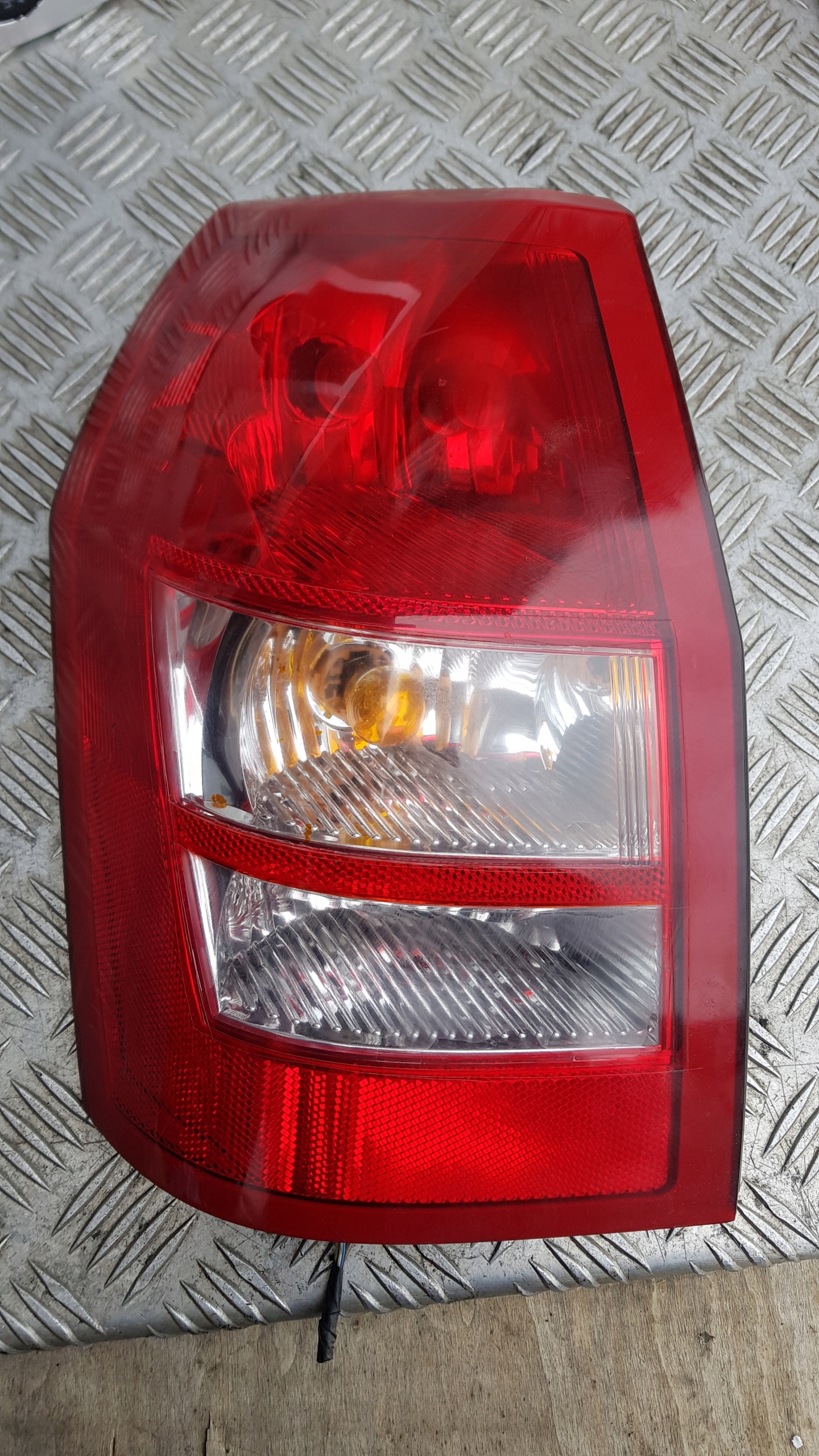 CHRYSLER 300C light left rear part LIFT