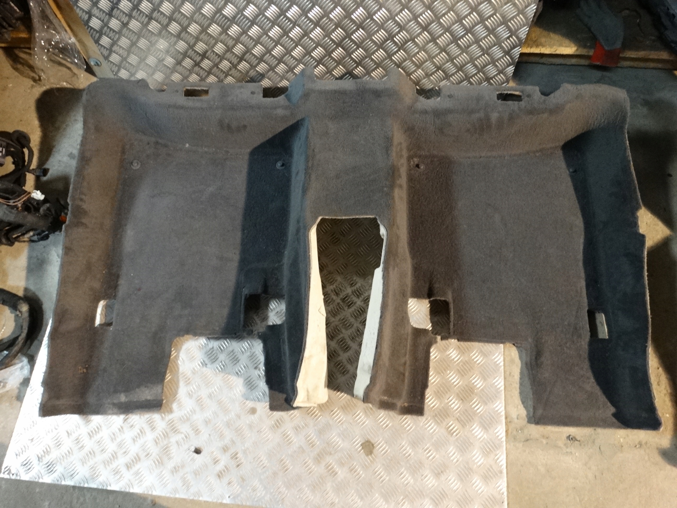 IDEALNY carpet rear MERCEDES W222 LONG 1