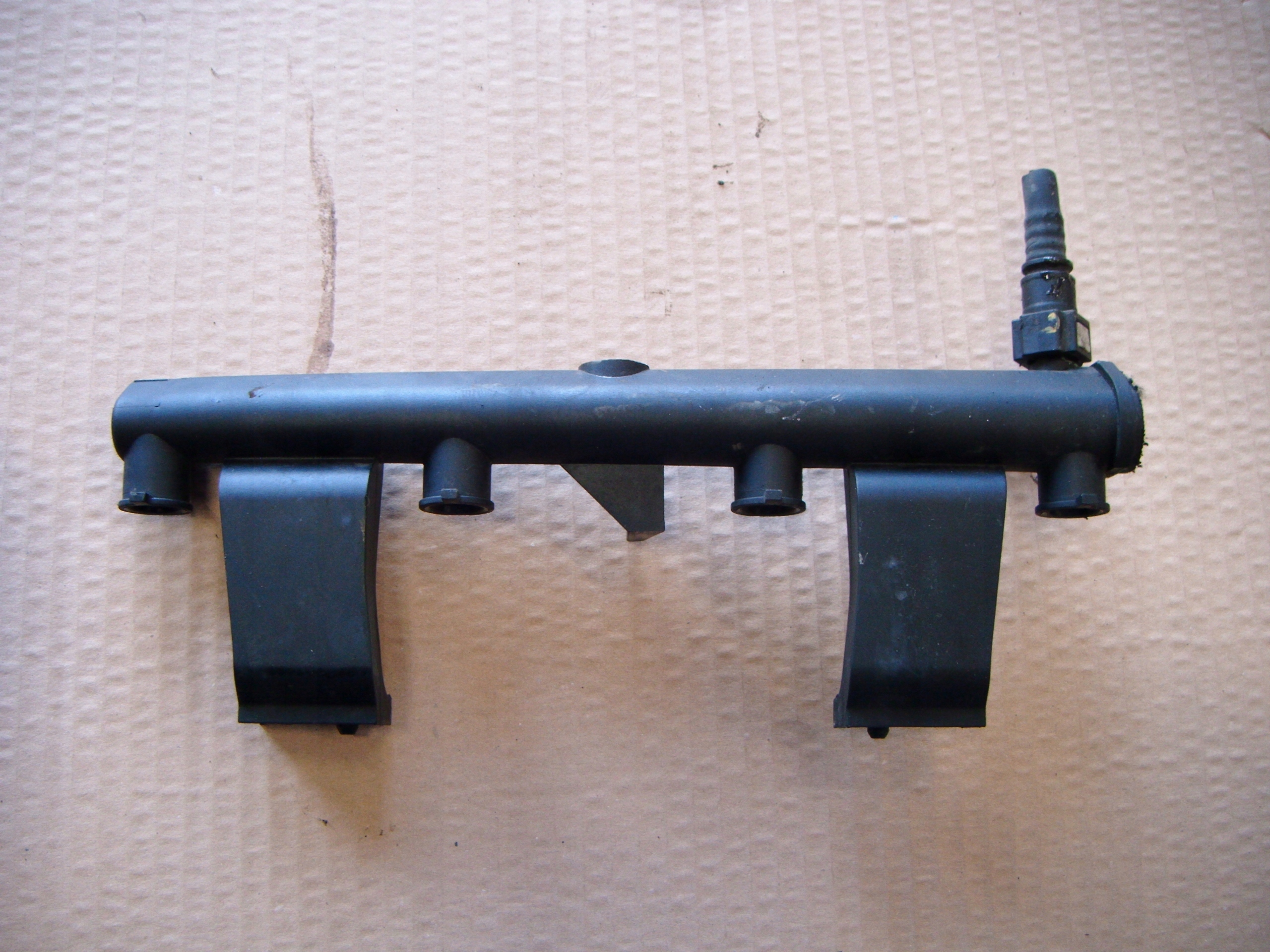 PEUGEOT 307 01-08 1.6 NFU LISTWA WTRYSKOWA