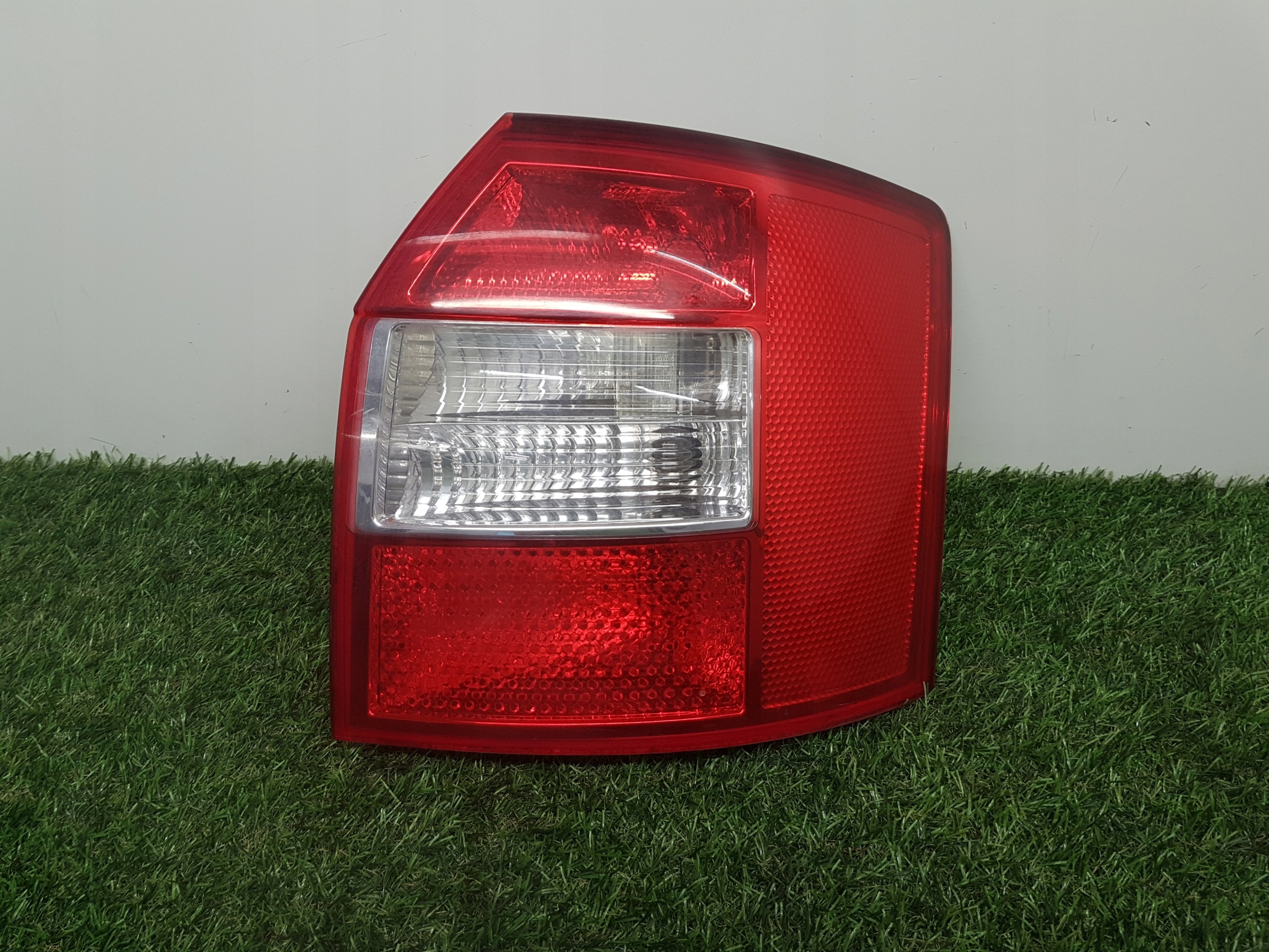 light right rear AUDI A4 B6