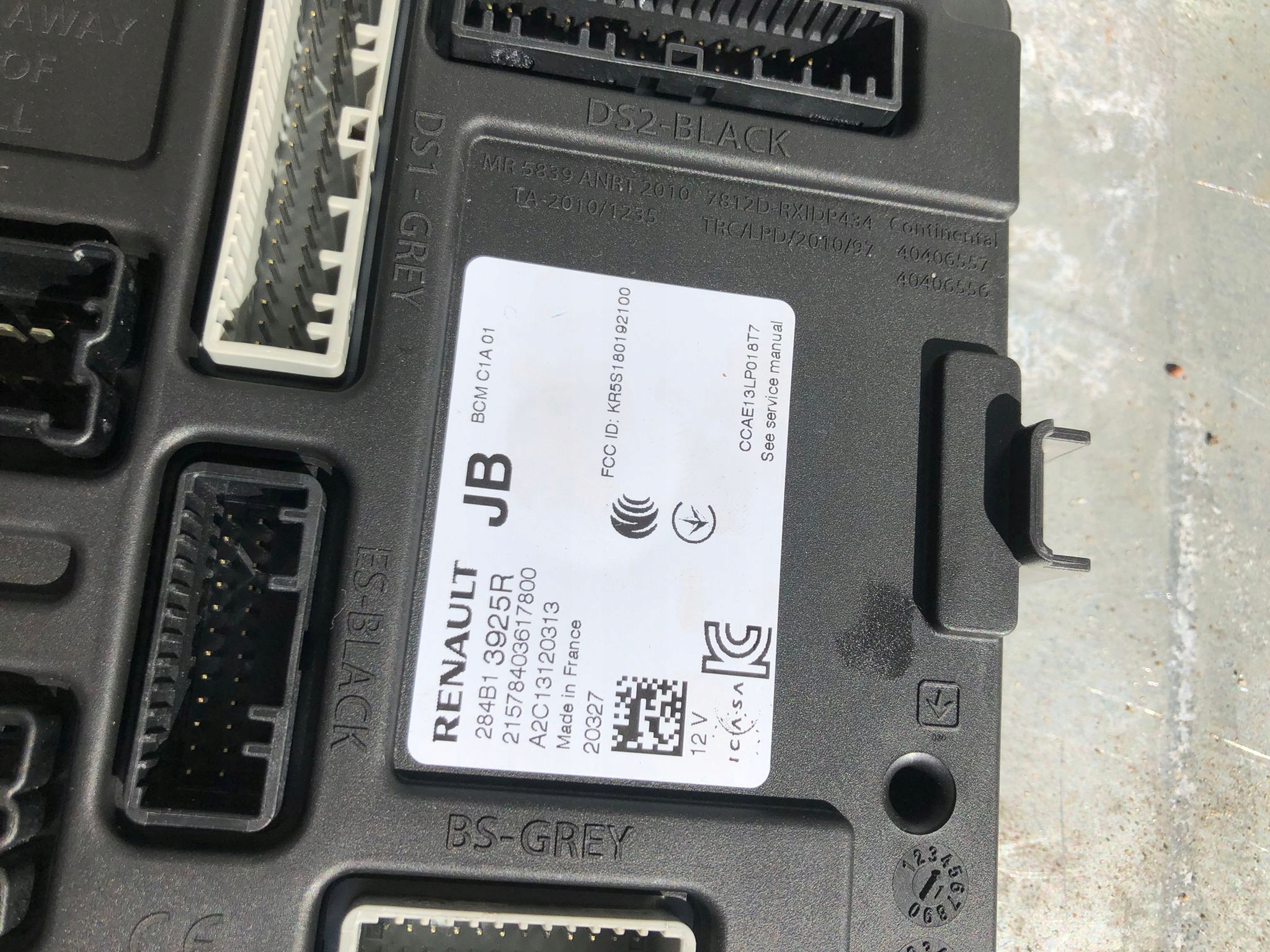 module BCM CLIO V HYBRYDA 284B13925R