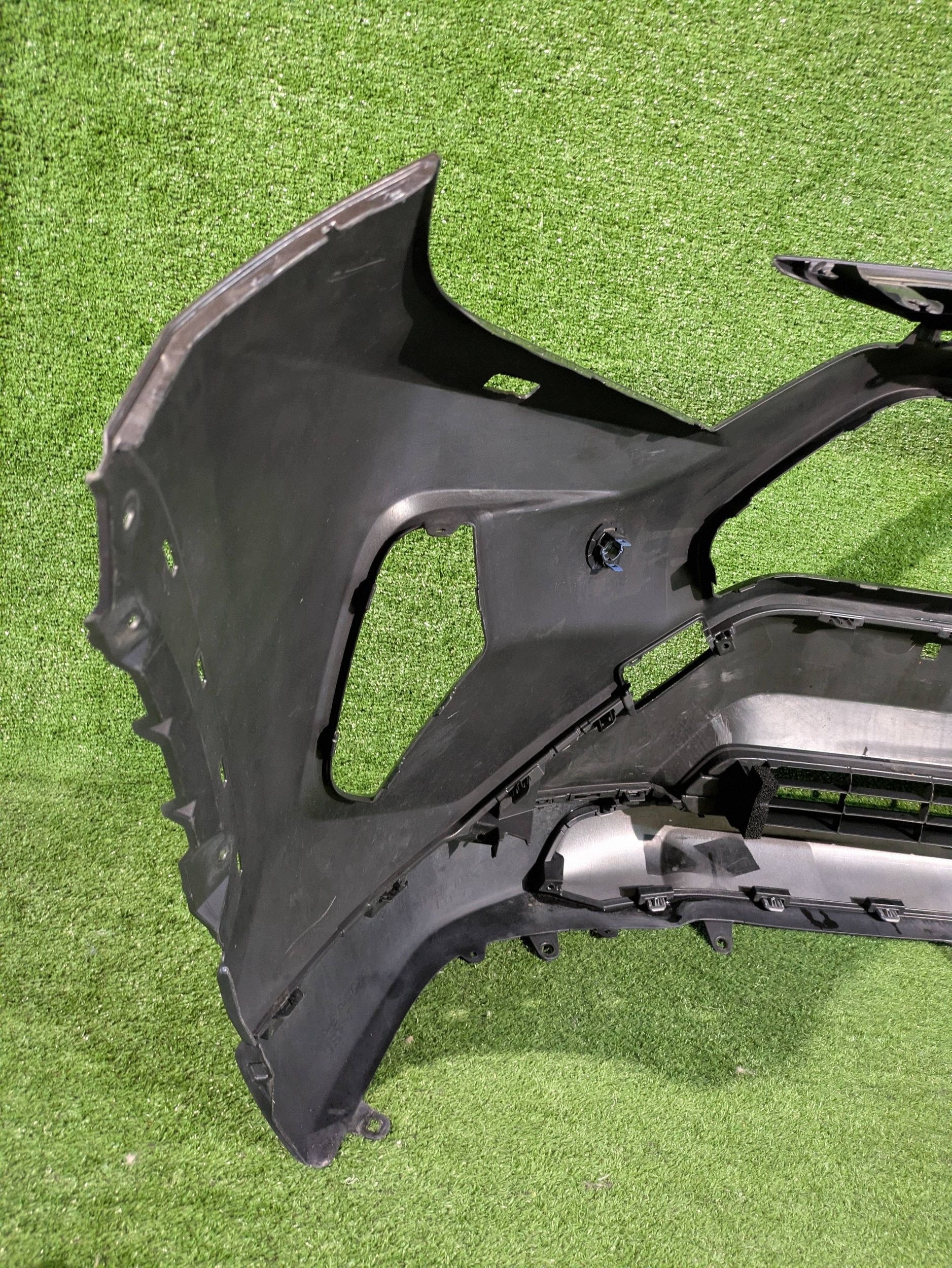 front bumper front TOYOTA RAV4 V 18- NR.Z9287