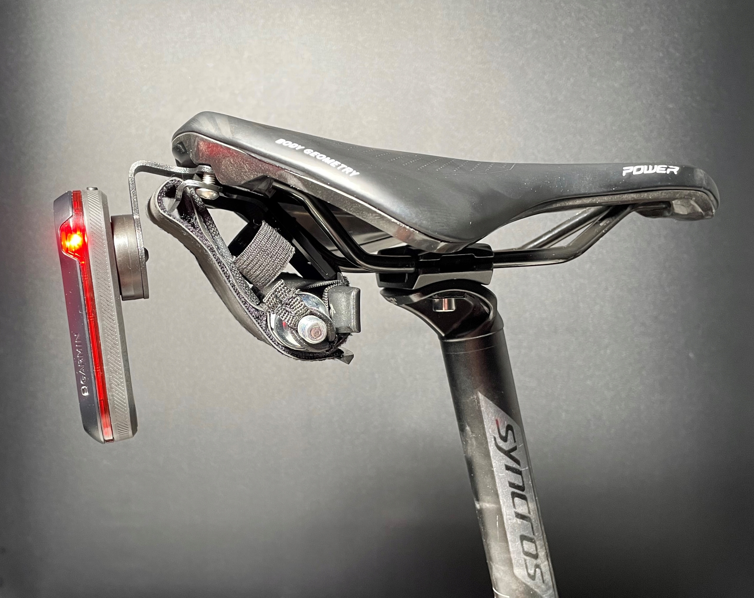 Uchwyt do GARMIN VARIA RTL515 | SPECIALIZED | SWAT Przeznaczenie latarka