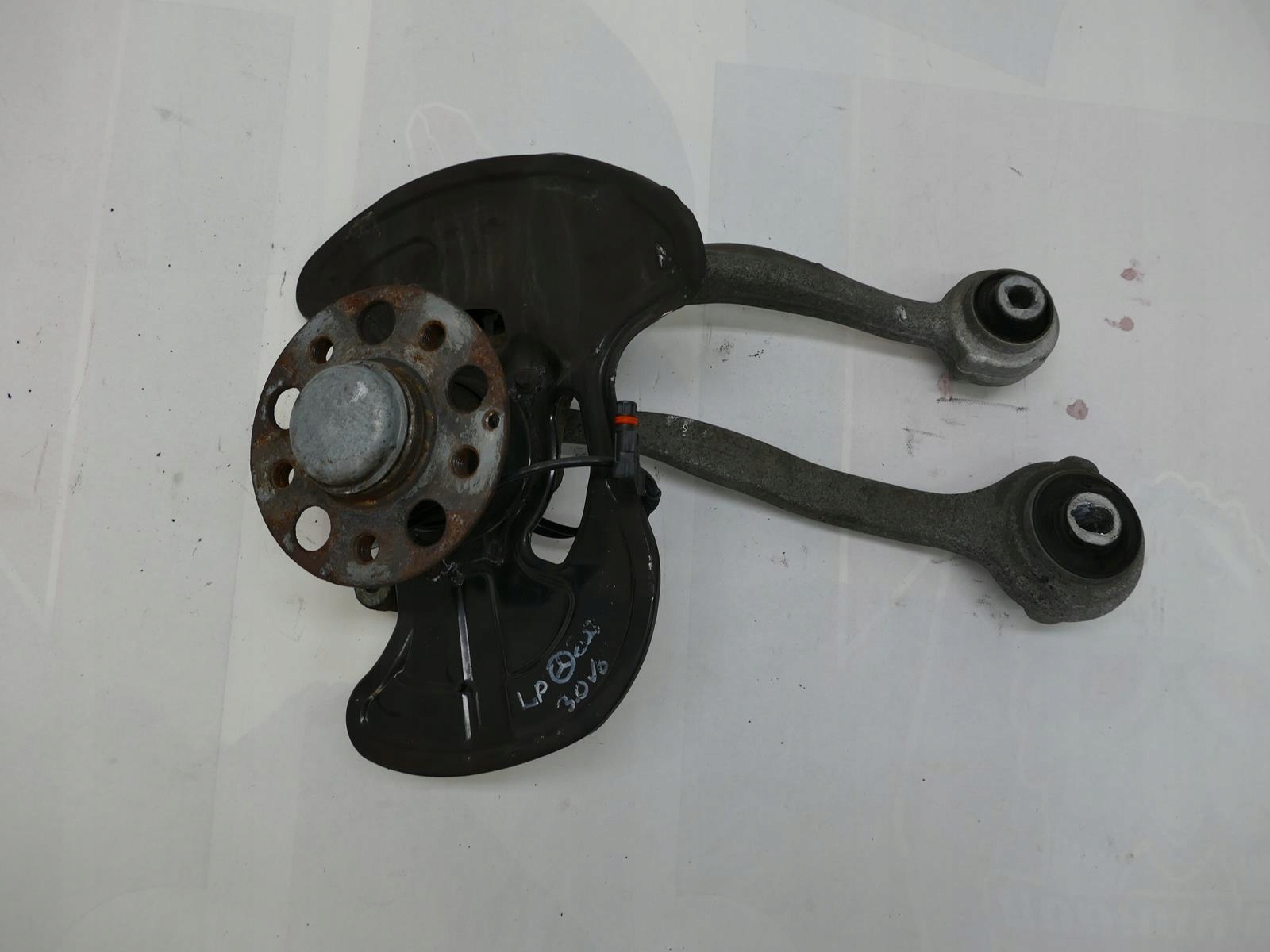 MERCEDES W207 A207 3.0 CDI schenkel Querlenker L.P.