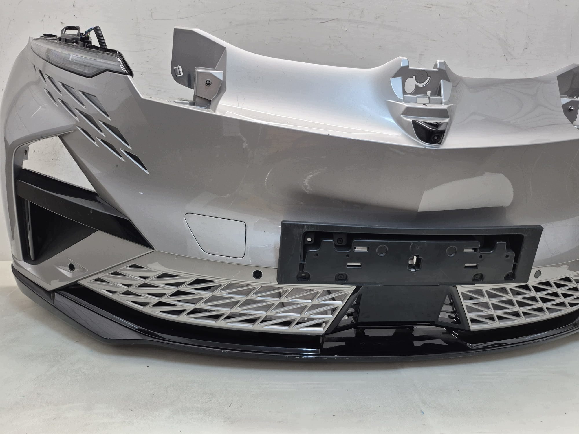 ALPINE A390 26- bumper front front complete KAMERA PDC RADAR 620225390R
