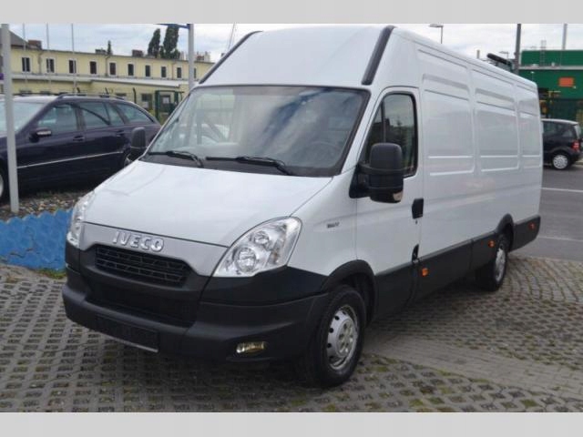 Pokrowce samochodowe IVECO DAILY 3 4 5 1999-2014 Waga produktu z opakowaniem jednostkowym 2 kg