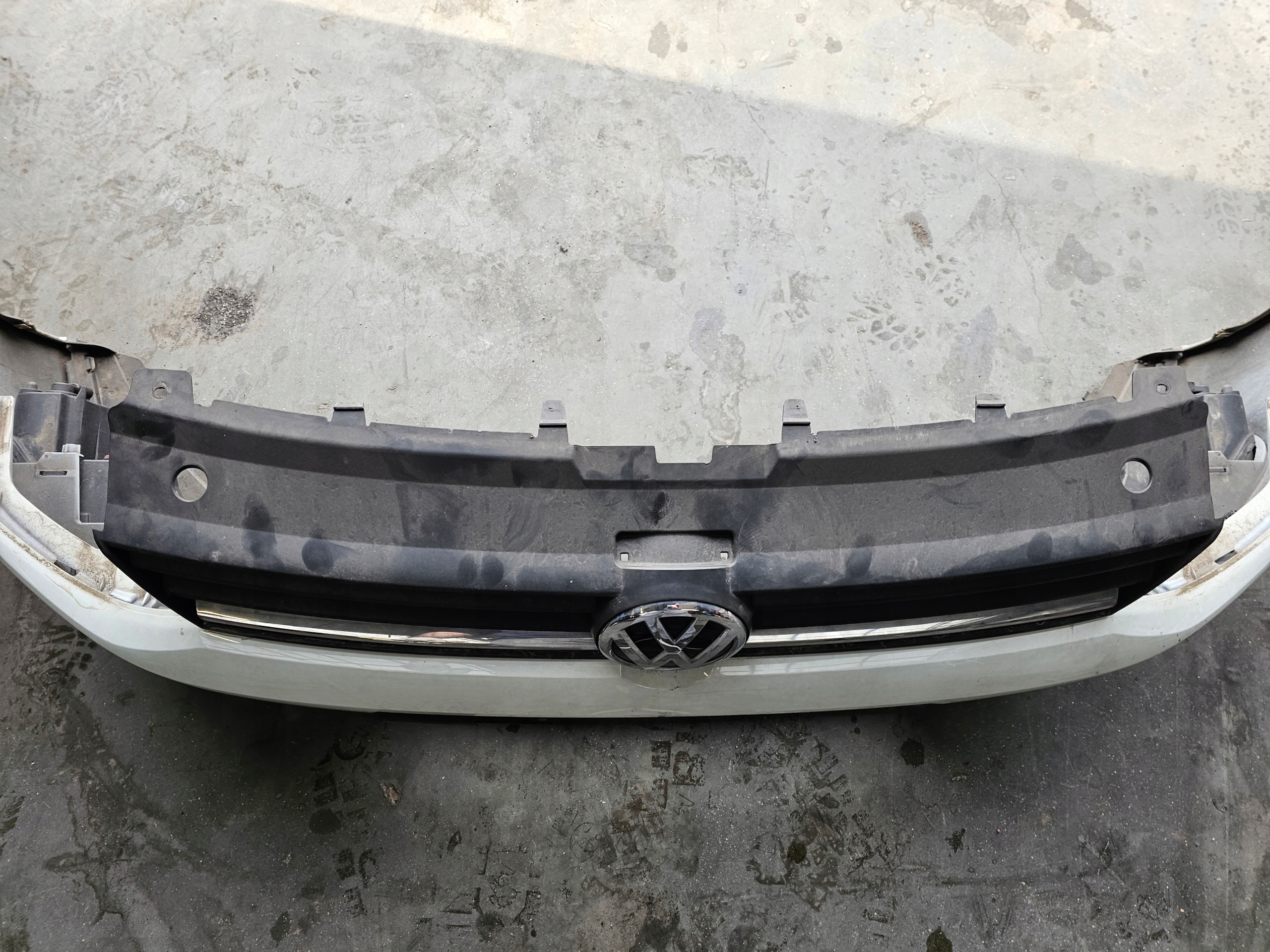 bumper front front VW POLO V 6R LC9A complete 4XPDC