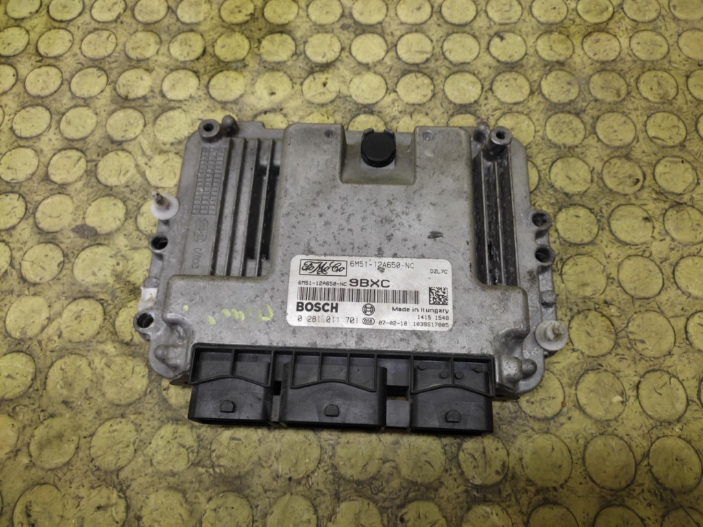 FORD FOCUS MK2 1.6 HDI unité de commande électronique uce moteur 0281011701