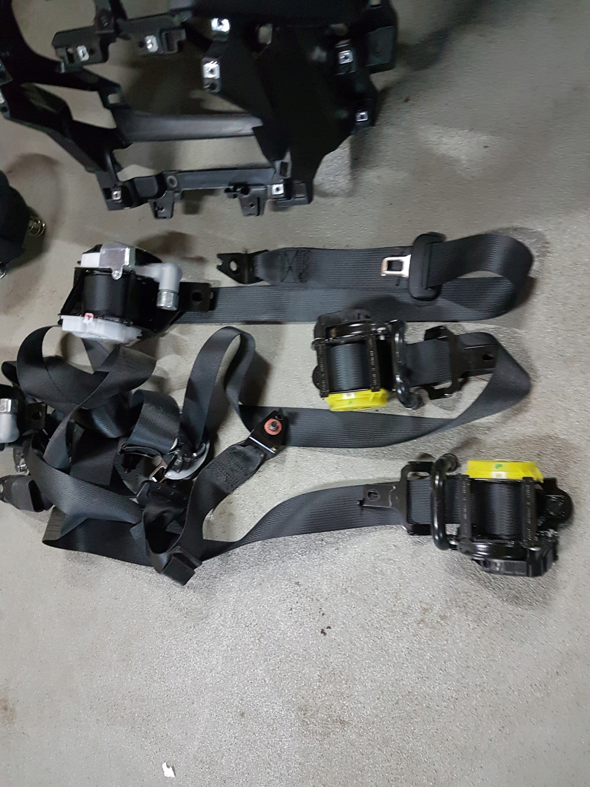 консоль Подушки ремни kia PROCEED III 18-