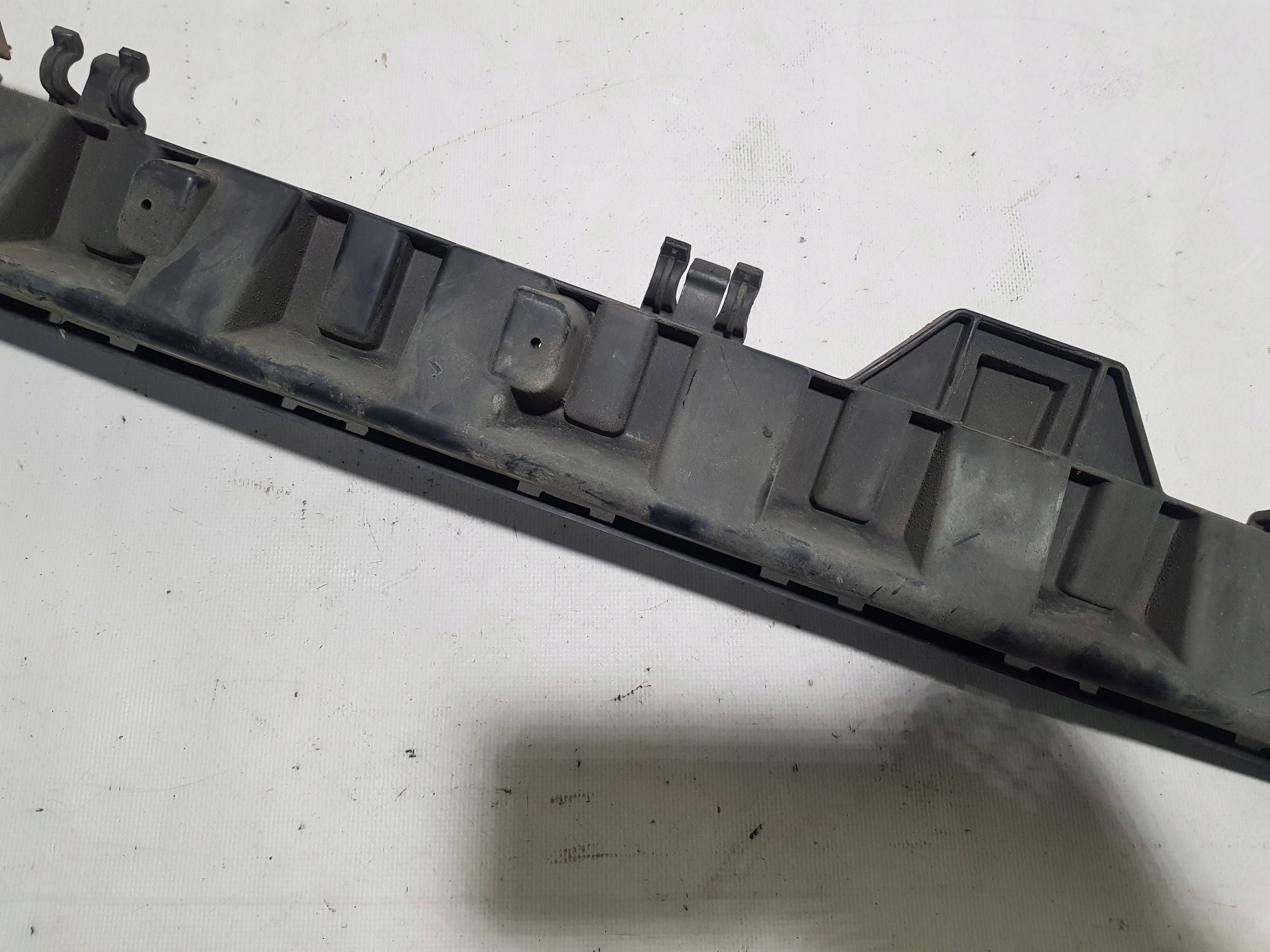 Support montage pare-chocs Arrière MERCEDES E W207 A2078850165