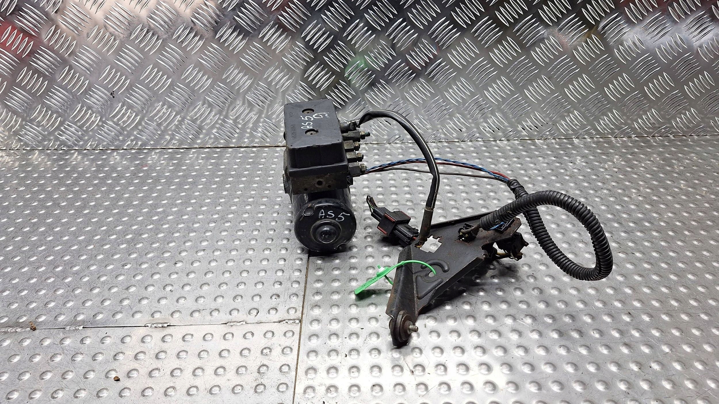 pump control unit ABS 10.0447-0730.3 10.0501-8791.3 SAAB 9000