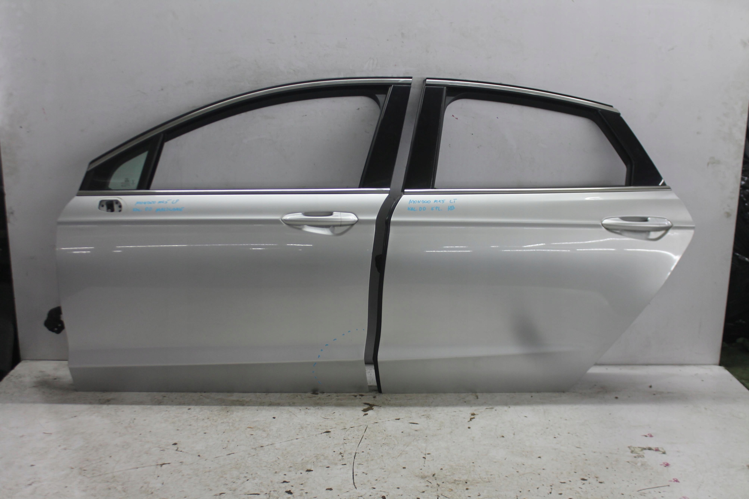 door left front left front FORD MONDEO MK5 HB of wheels. DD 14-22