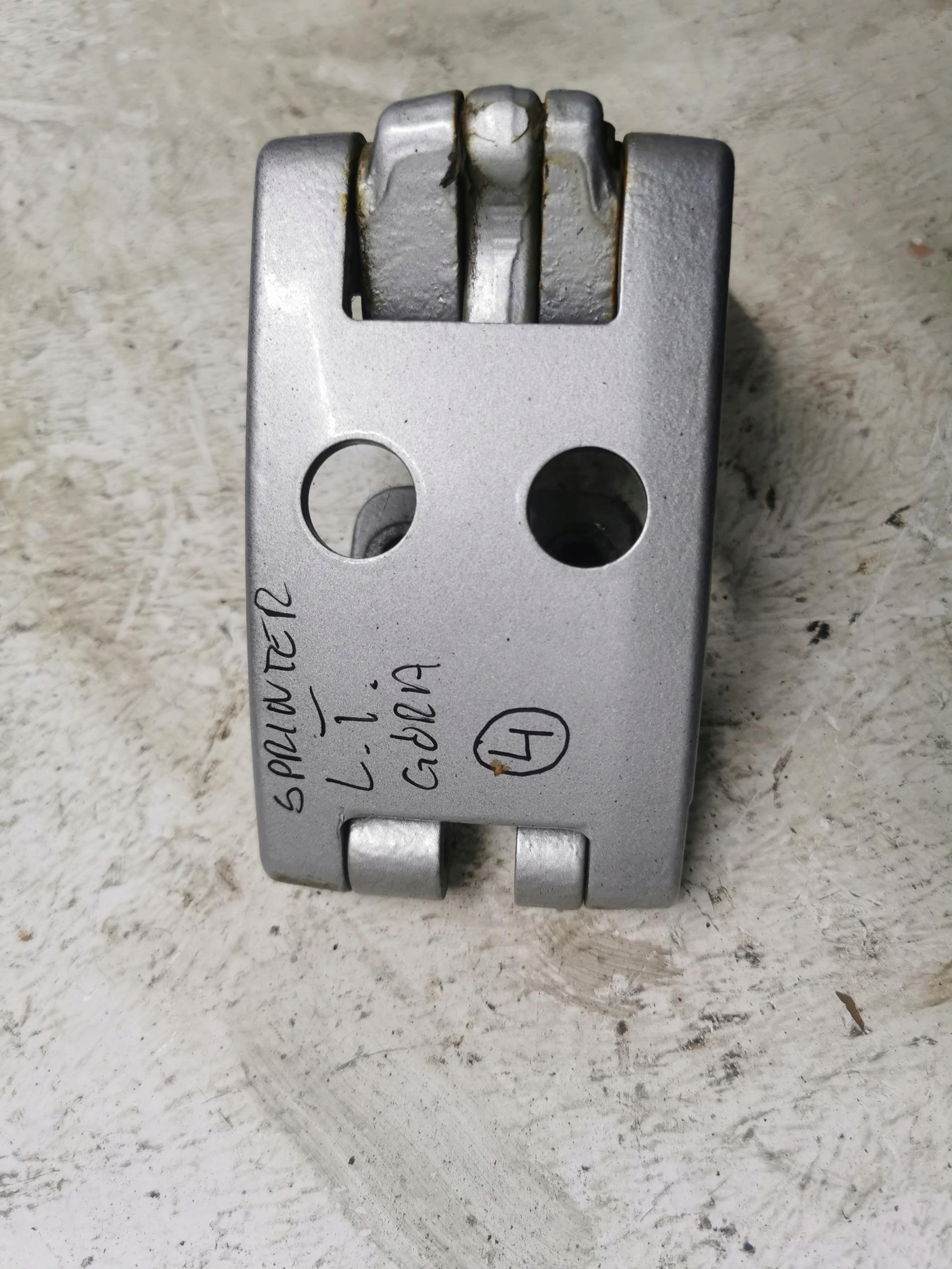 hinge door 270' left rear part MERCEDES SPRINTER W906