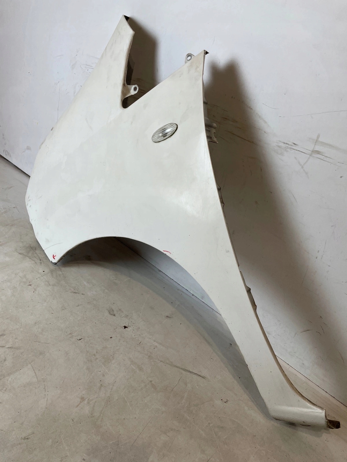 fender front front left Nissan NV200