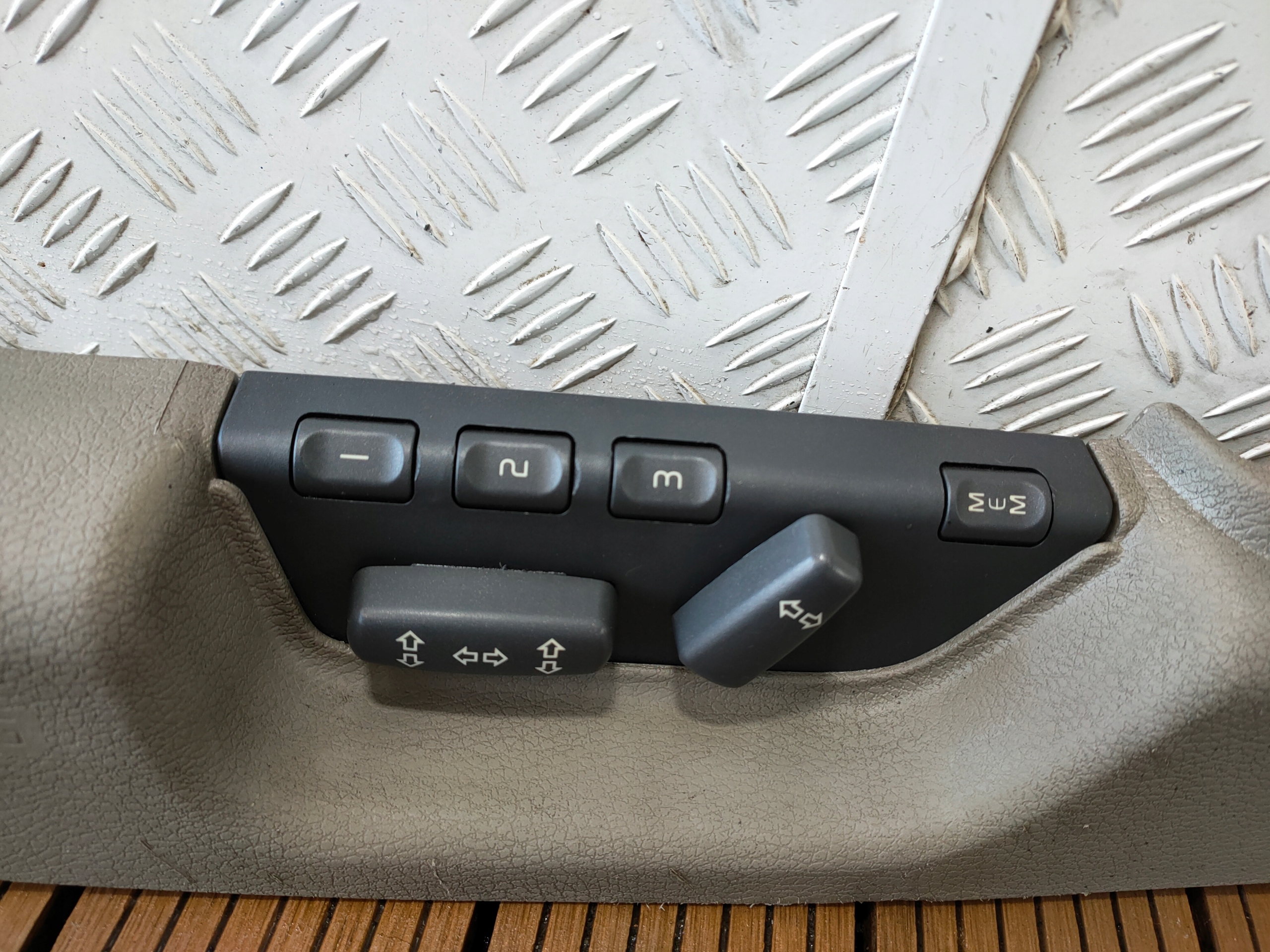 VOLVO S60 V70 II 00-07 control panel seat driver´s 9174419 OE