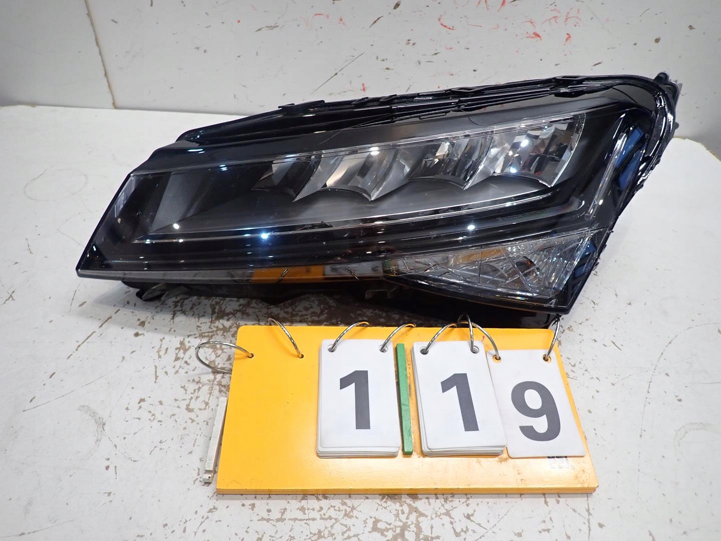 light front left SKODA SUPERB III LIFT 19 FULL LED