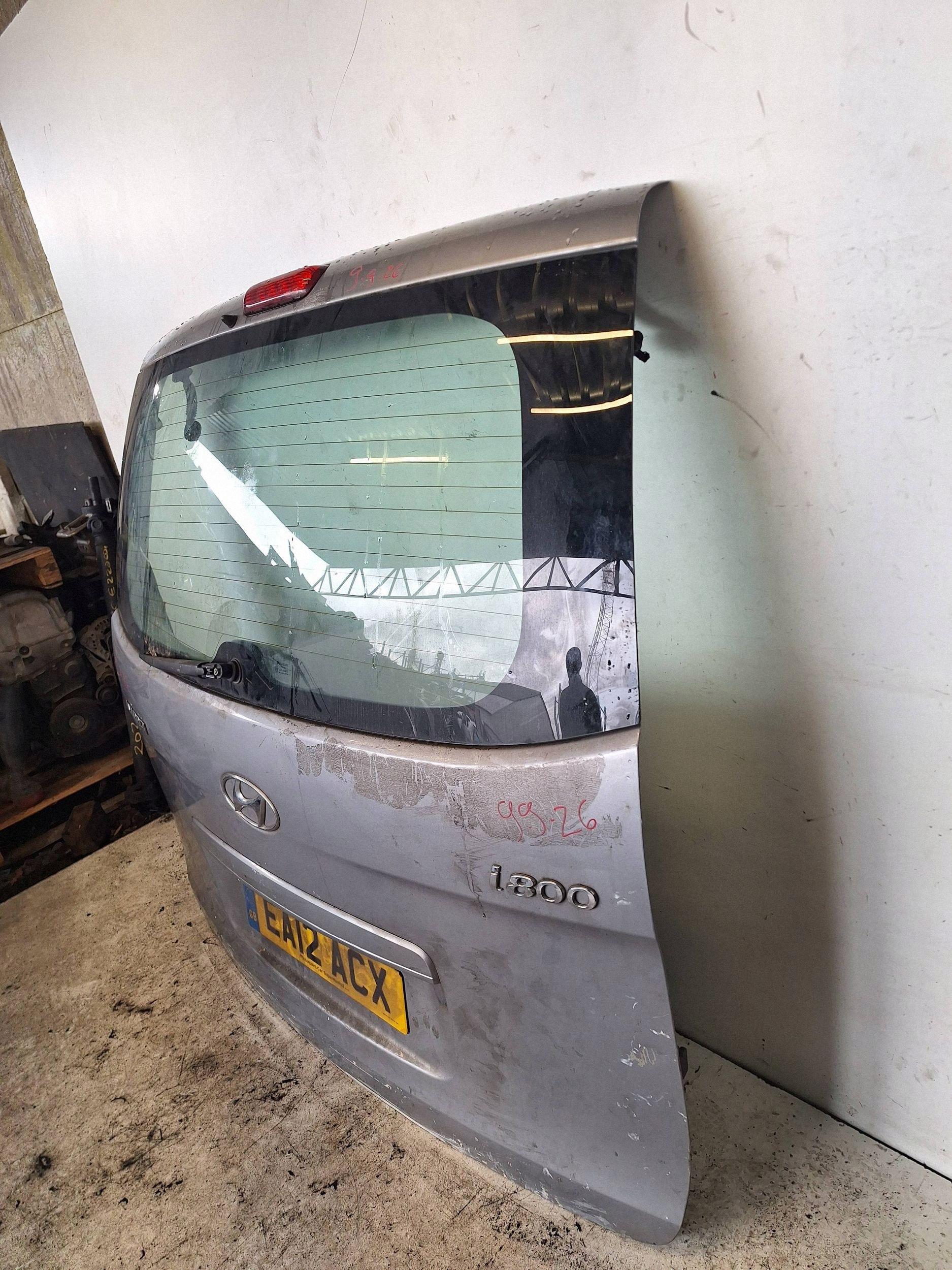HYUNDAI H1 I800 07-13 boot door - boot