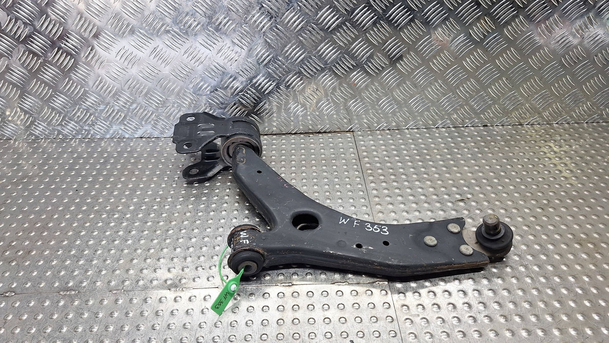 arm left front BV61-3A262-AAA FORD C-MAX MK2 FOCUS MK3