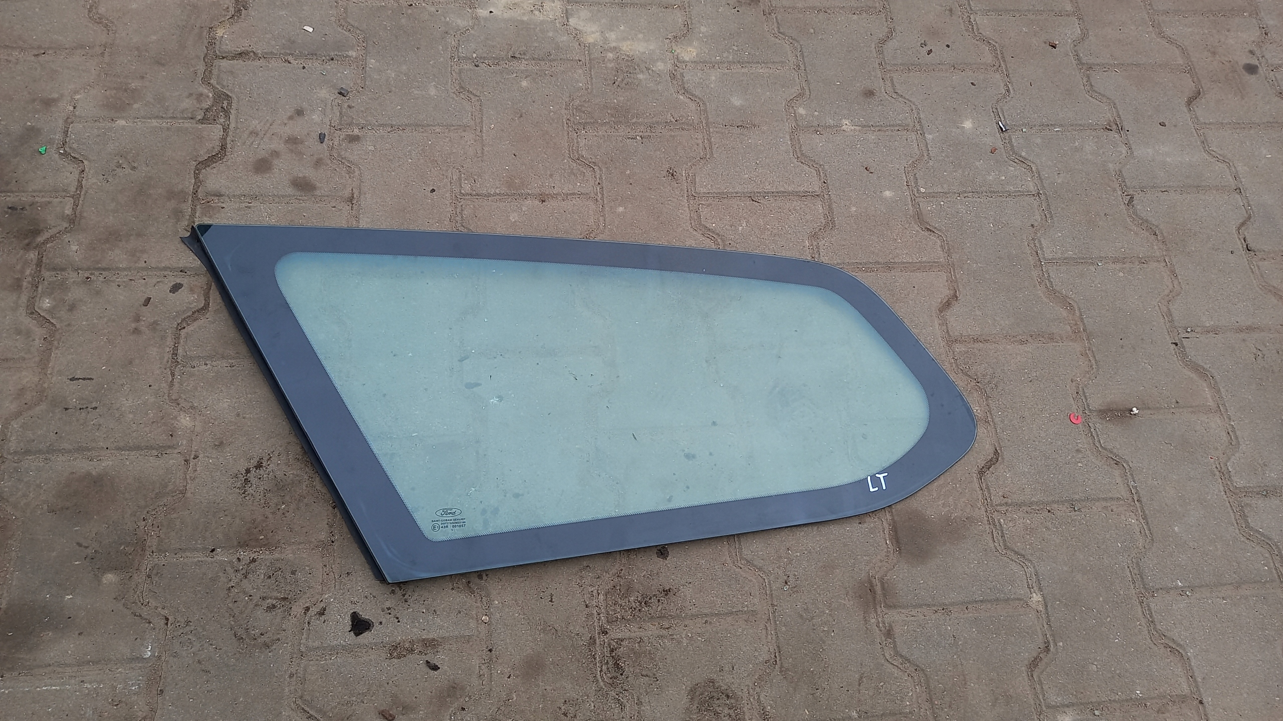 СКЛО КАР.ЛІВИЙ ЗАДНІЙ FORD FOCUS MK2 05R УНІВЕРСАЛ