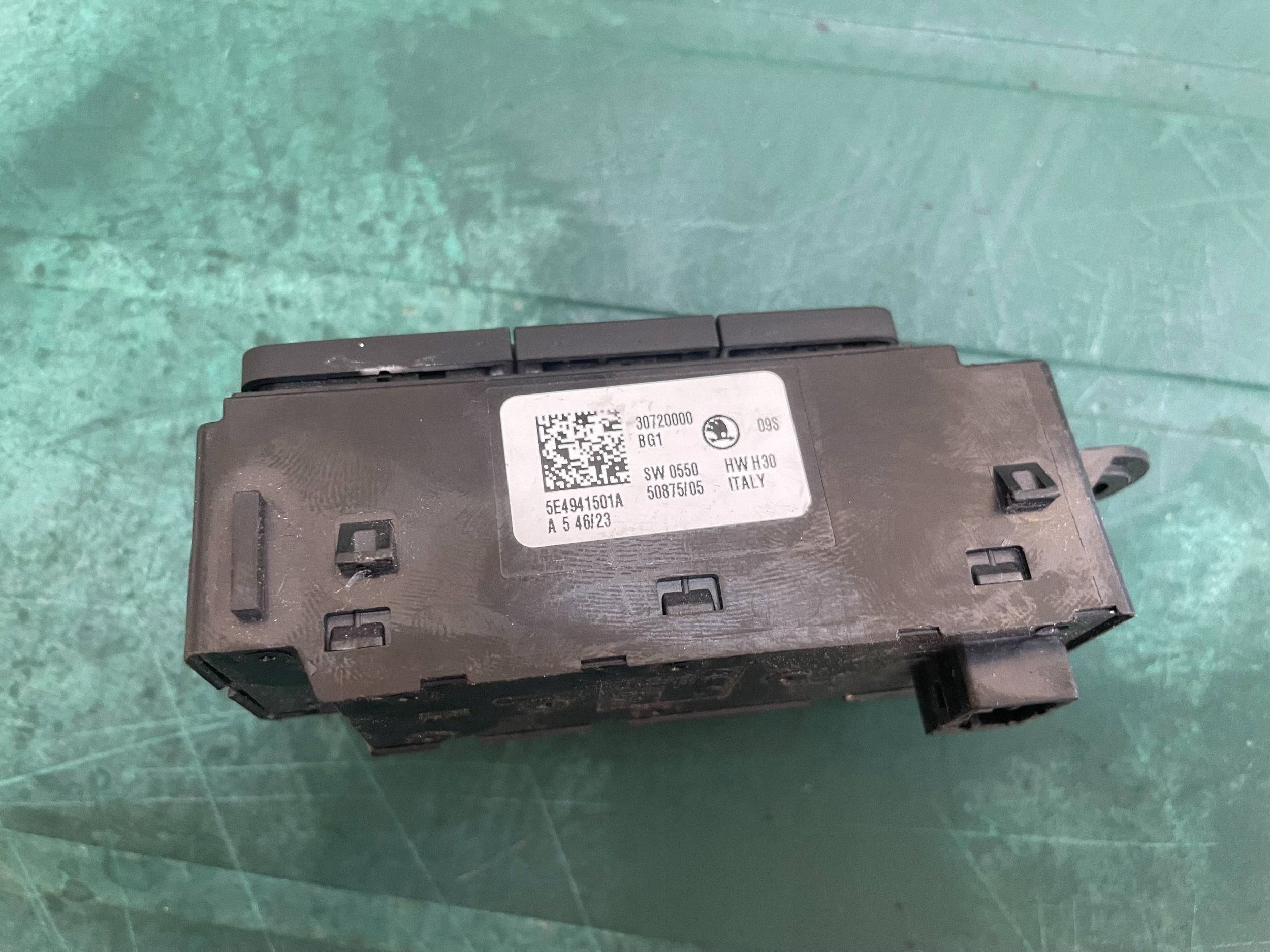 interruttore luci SKODA OCTAVIA MK4 5E4941501A @M