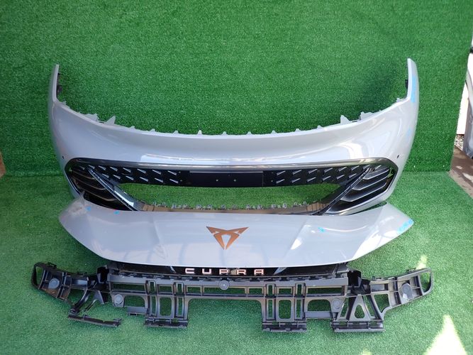 CUPRA BORN 10E Frontstoßstange vorne