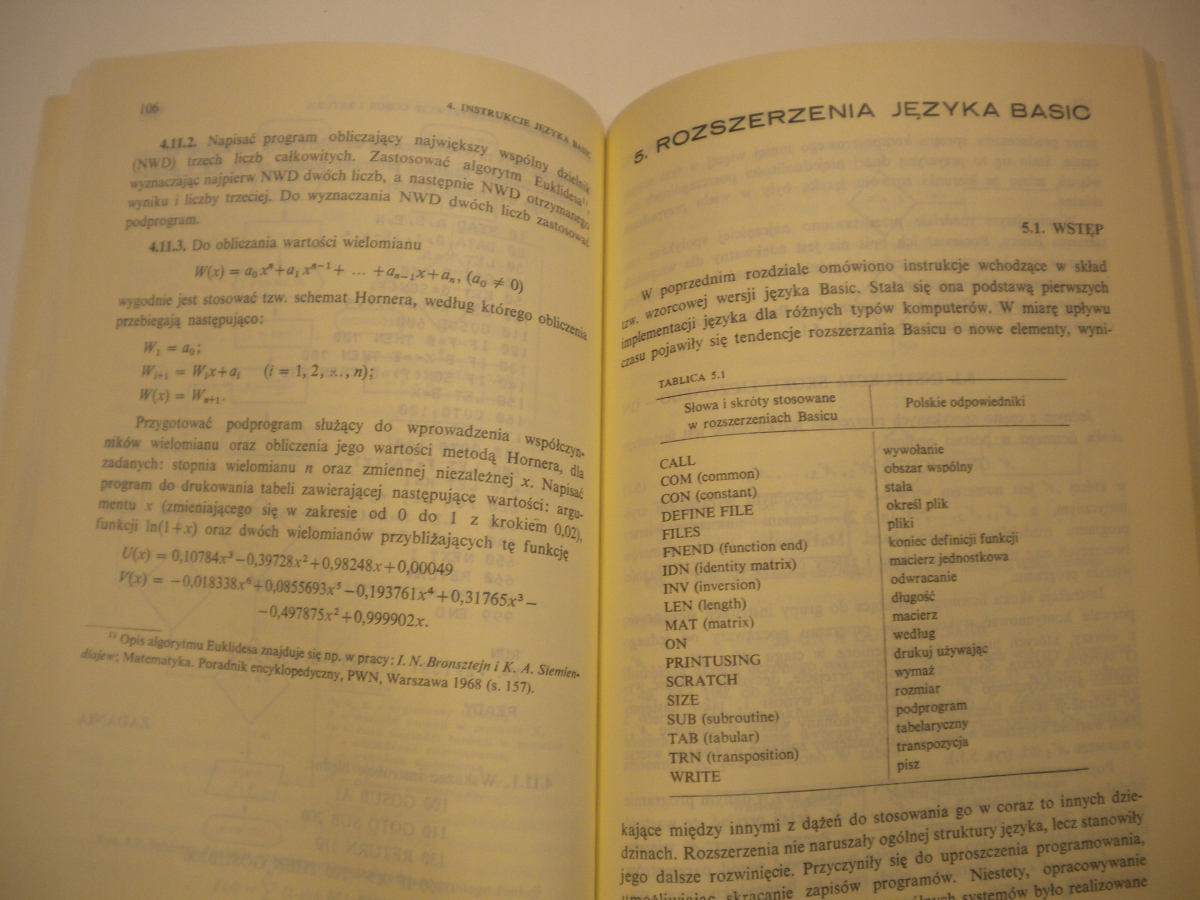 Programowanie w języku BASIC ZBIGNIEW CZECH, KRZYSZTOF NAŁĘCKI, WOŁEK, Nośnik książka papierowa