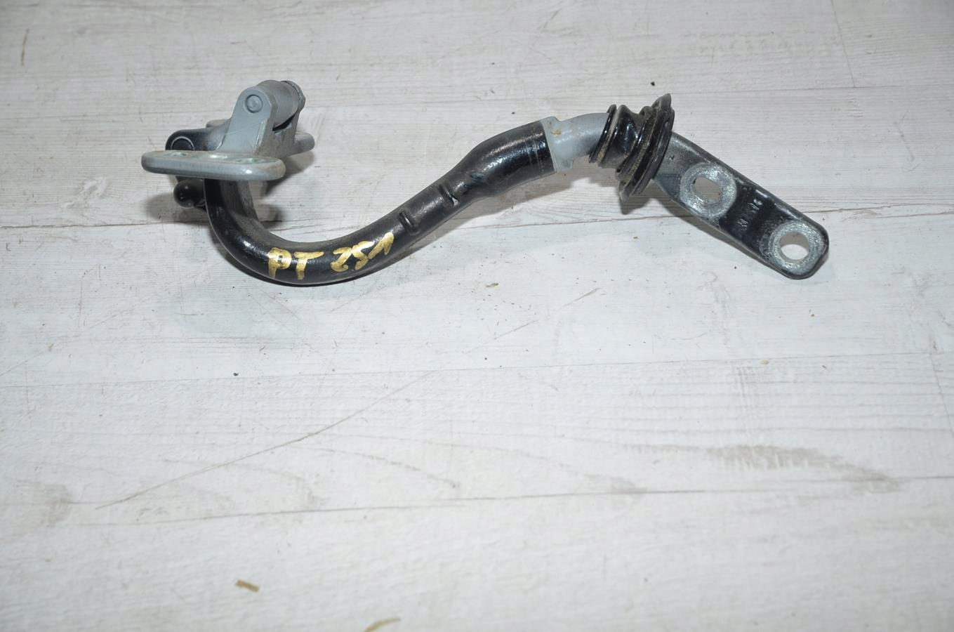 hinge bonnet rear part kpl Mercedes R-klasa W251