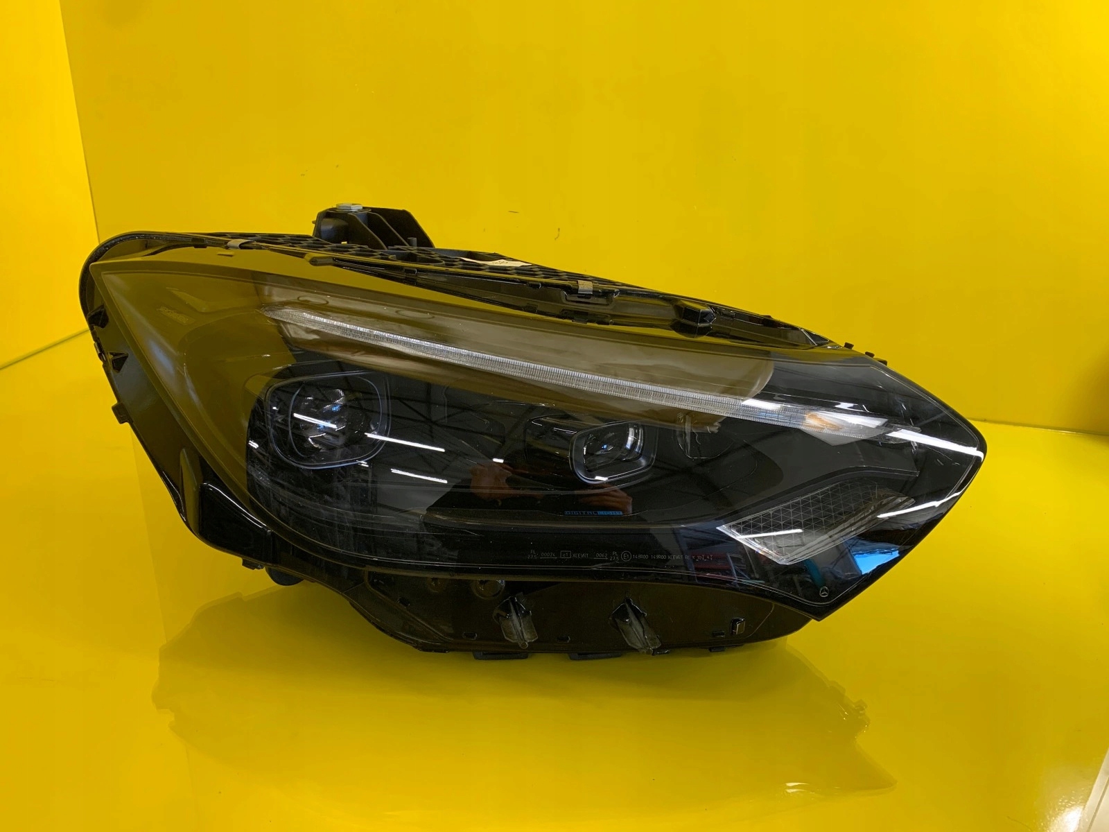 light right Mercedes EQE W295 A295 Full Led A2959062001