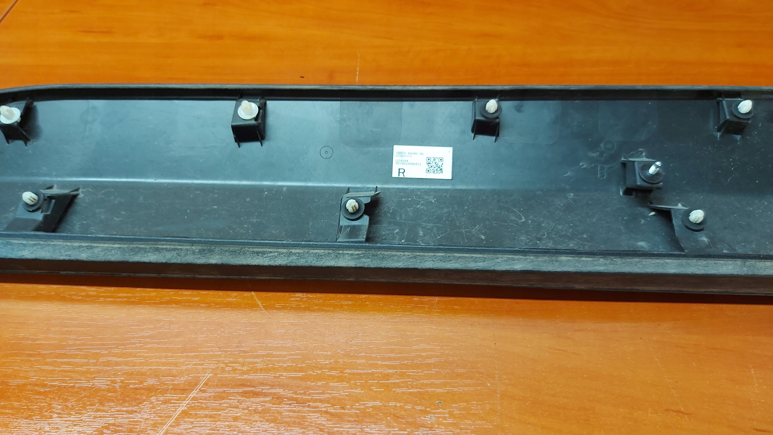 moulding door right front TOYOTA RAV4 V 18
