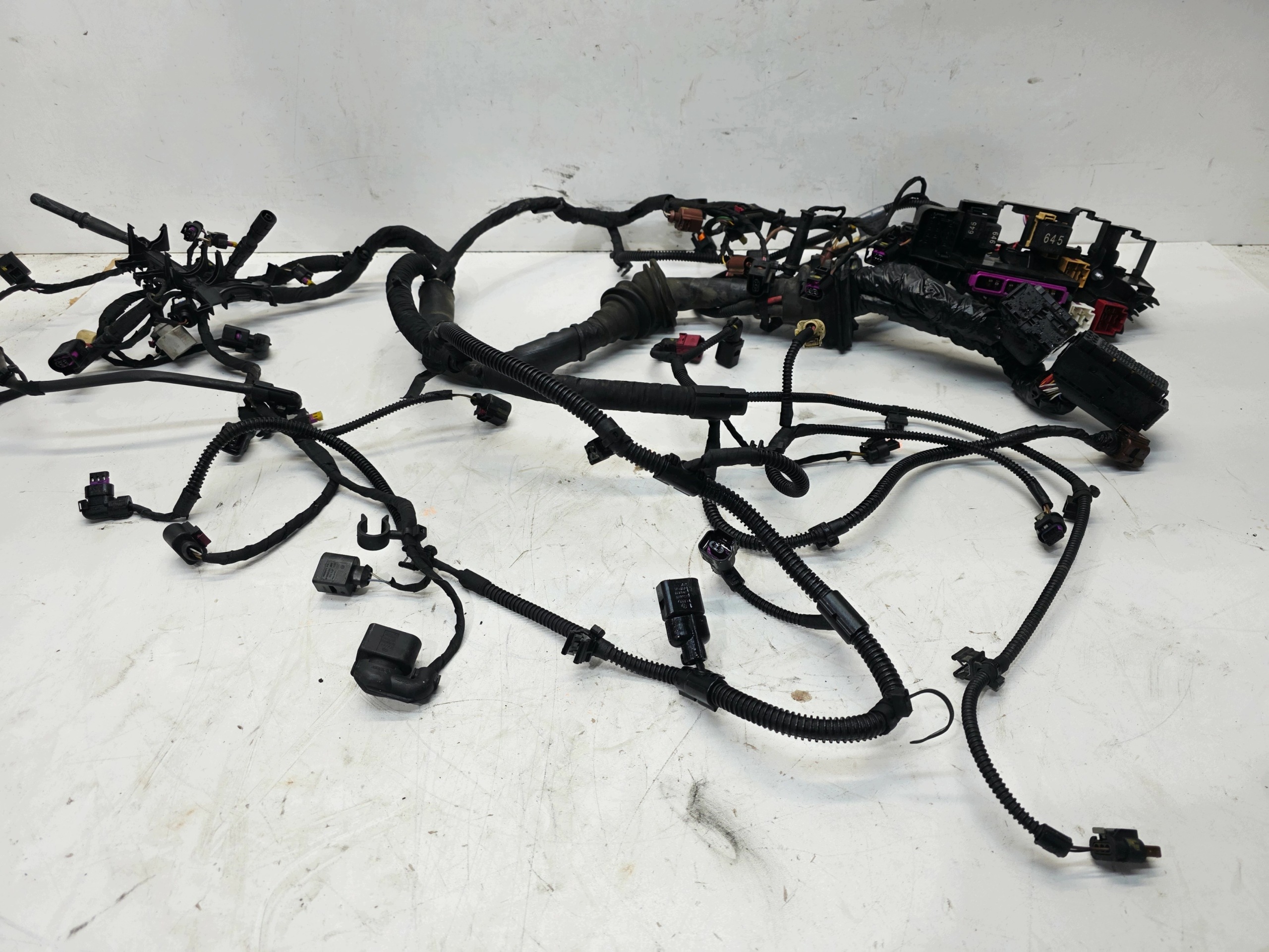bundle motor wiring AUDI A4 B8 A5 8T LIFT 2.0 TDI 190 KM 8K1971074EE