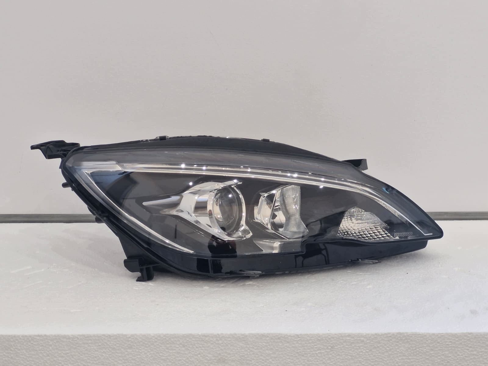 light right Peugeot 308 T9 LIFT LED