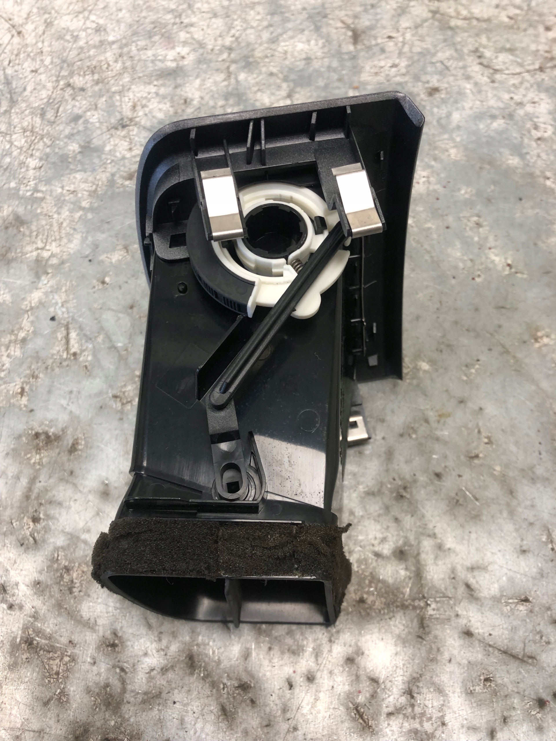 grid air conditioning devices right SKODA FABIA II 5J0819702