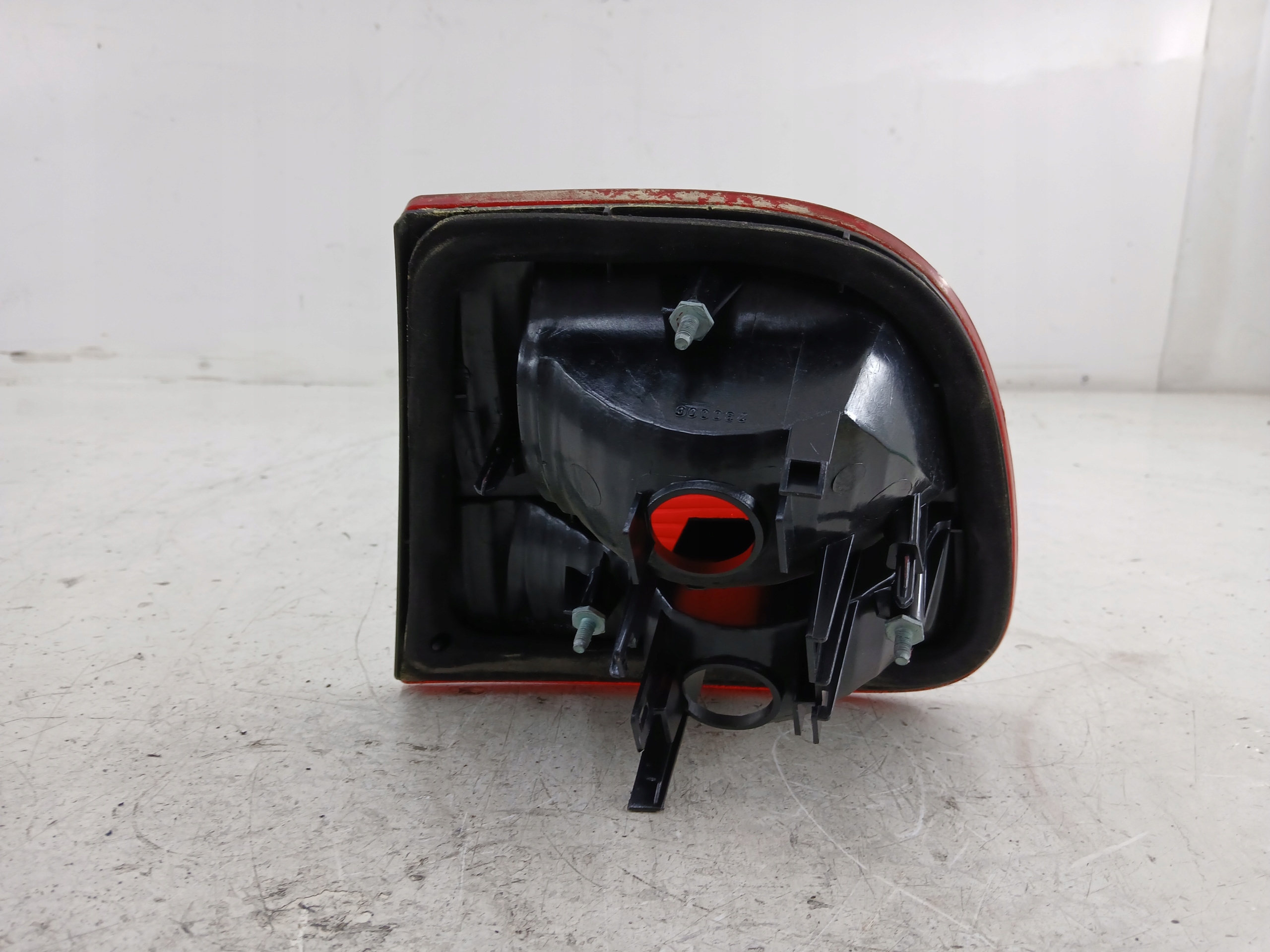 SEAT LEON and light left rear part trunk door