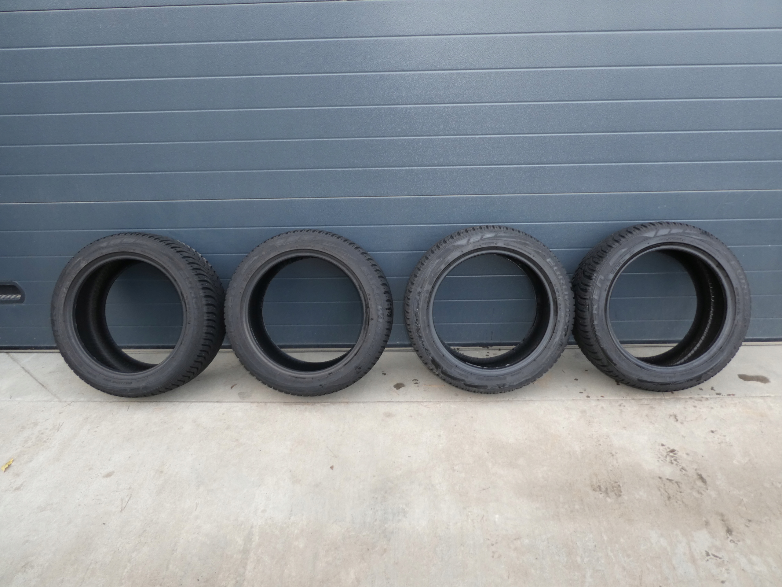 4X tyres FALKEN EUROWINTER HS01 255/45/18 2018R