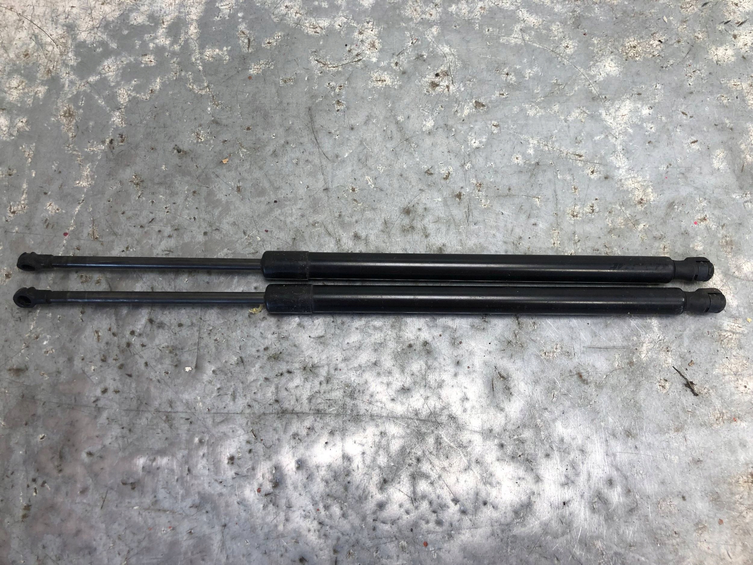 SILOWNIKI bonnet boot VW SHARAN 7N0827550