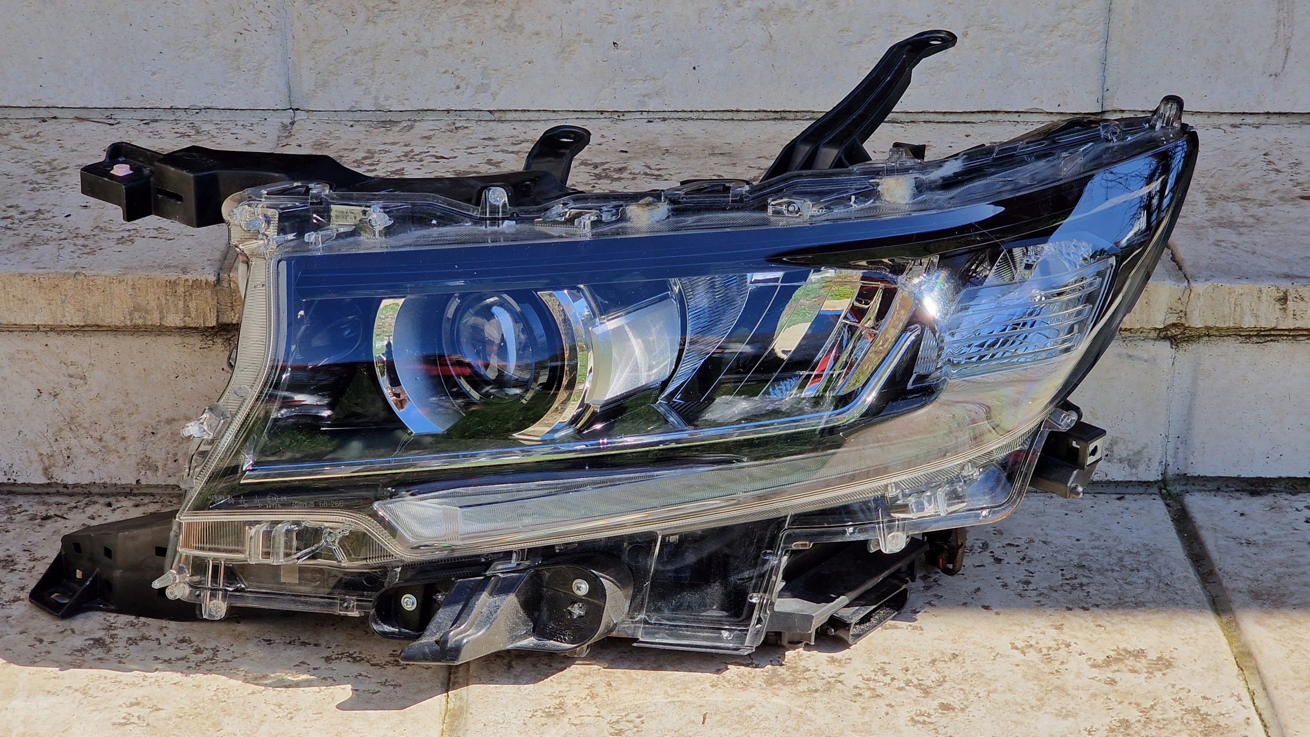 TOYOTA LAND CRUISER 150 2018- ПОВНИЙ КОМПЛЕКТ LED ФАРИ