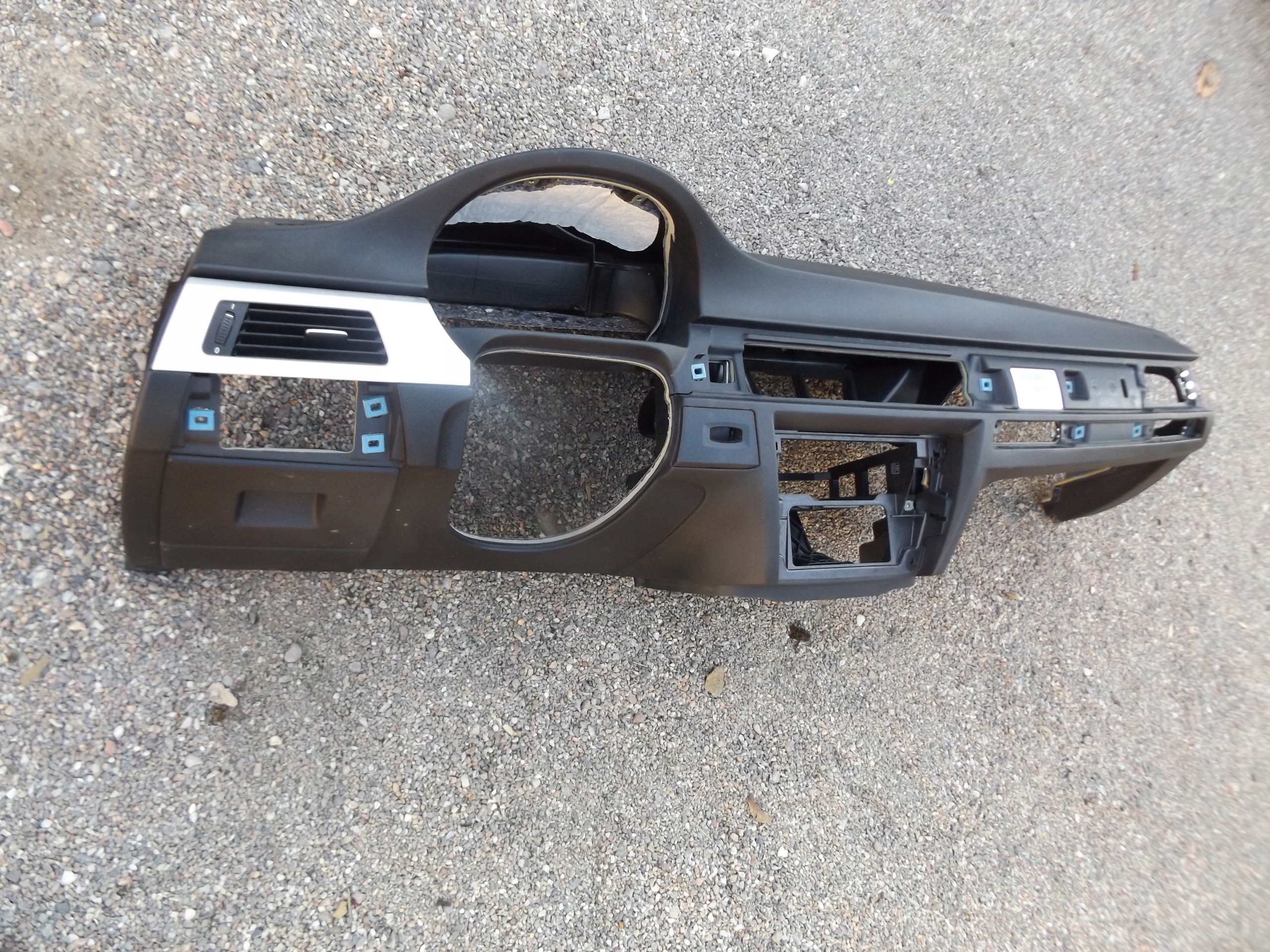 BMW E90 E91ДЕСКА консоль оригинал для чашек