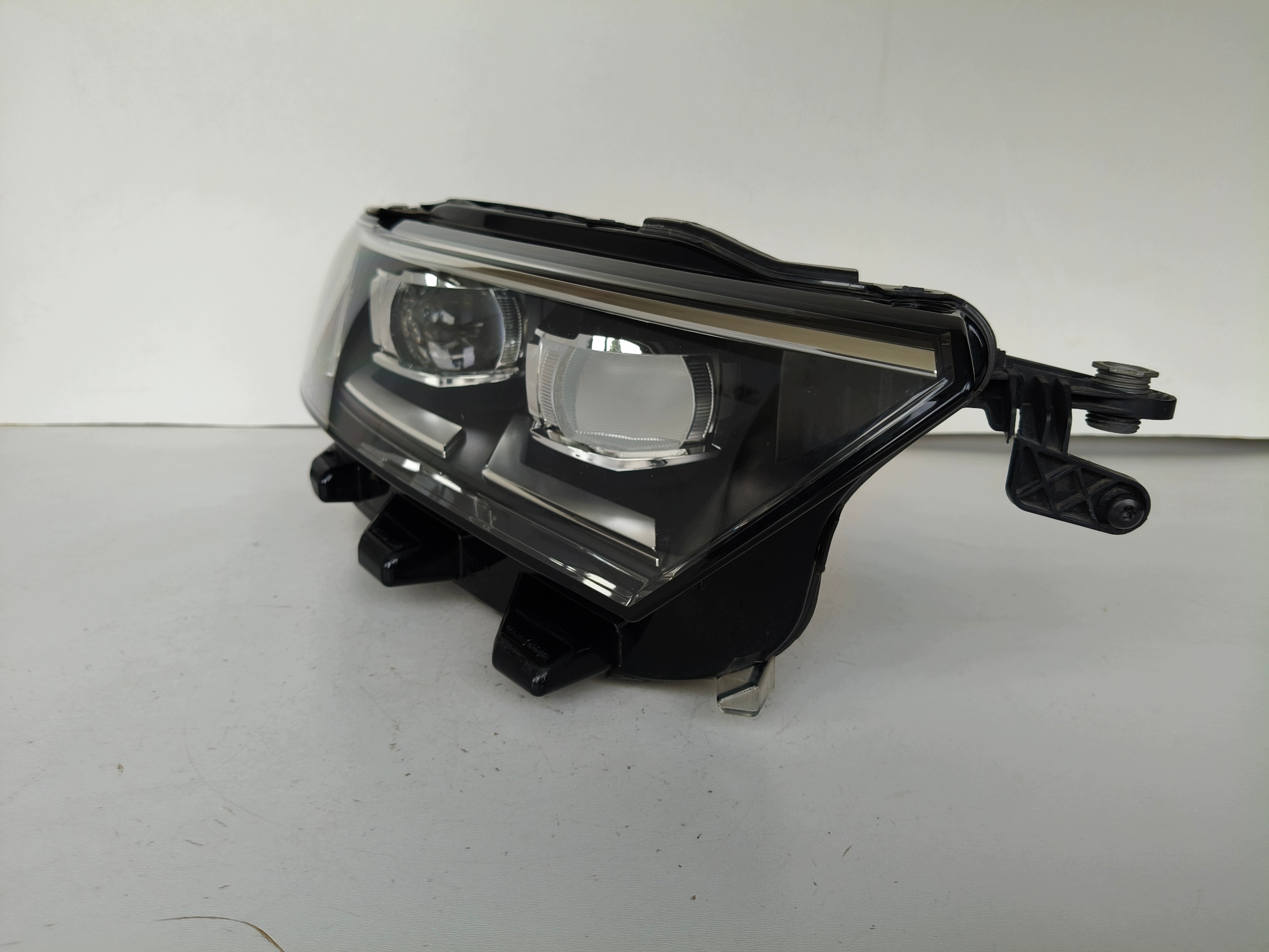 light right REFLEKTOR VW T-ROC 2GA 17- FULL LED