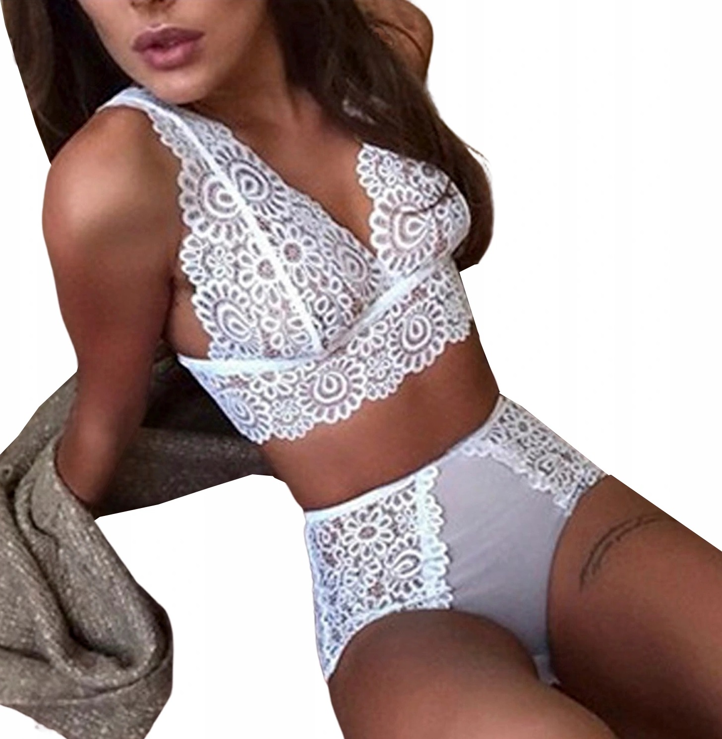 KORONKOWY BIAŁY KOMPLECIK MAJTECZKI + STANICZEK