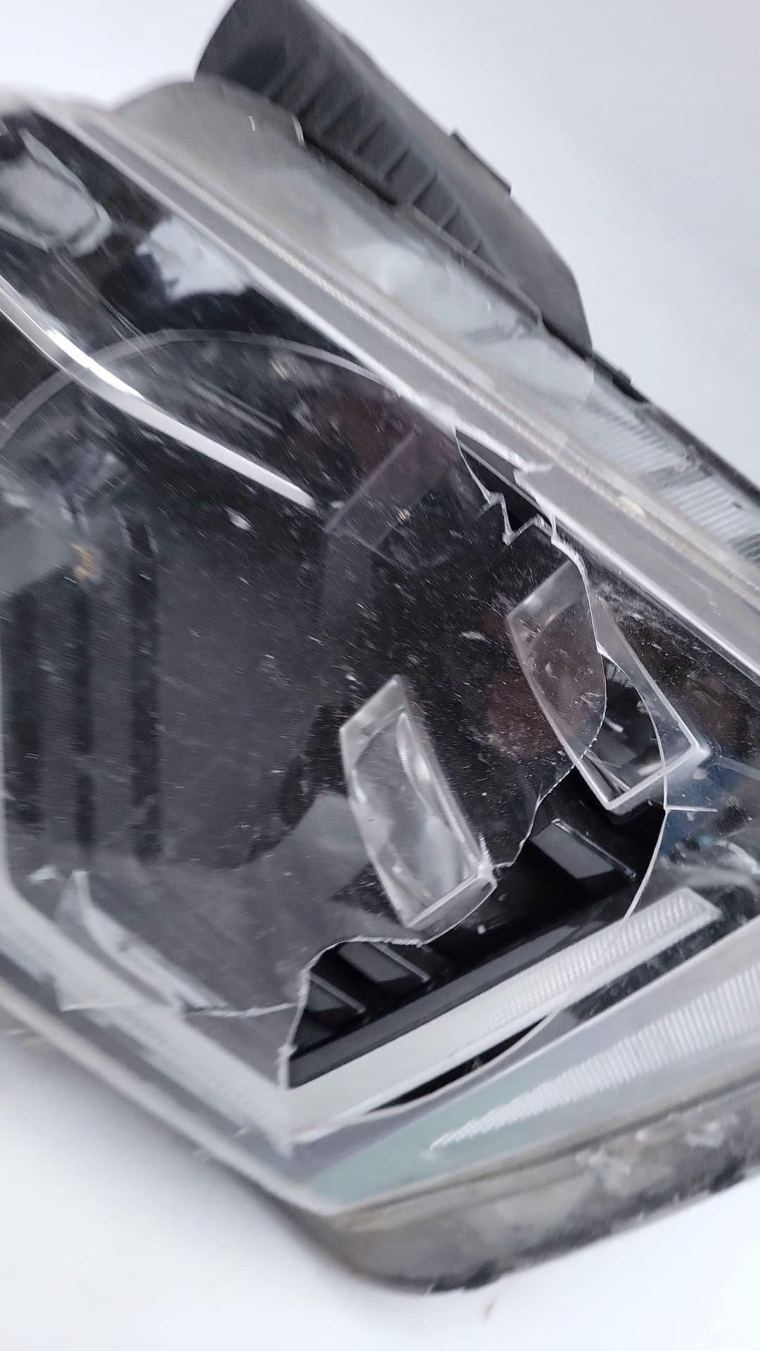 KIA NIRO II 22- light left front front FULL LED