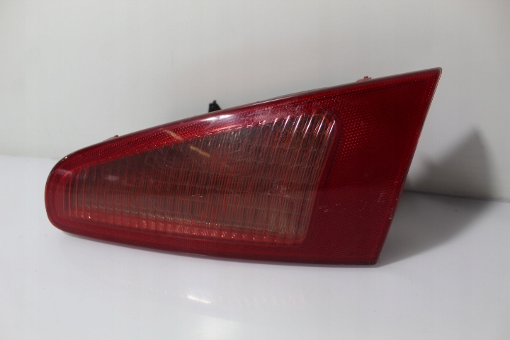 фонарь правый в багажнике ALFA ROMEO 147