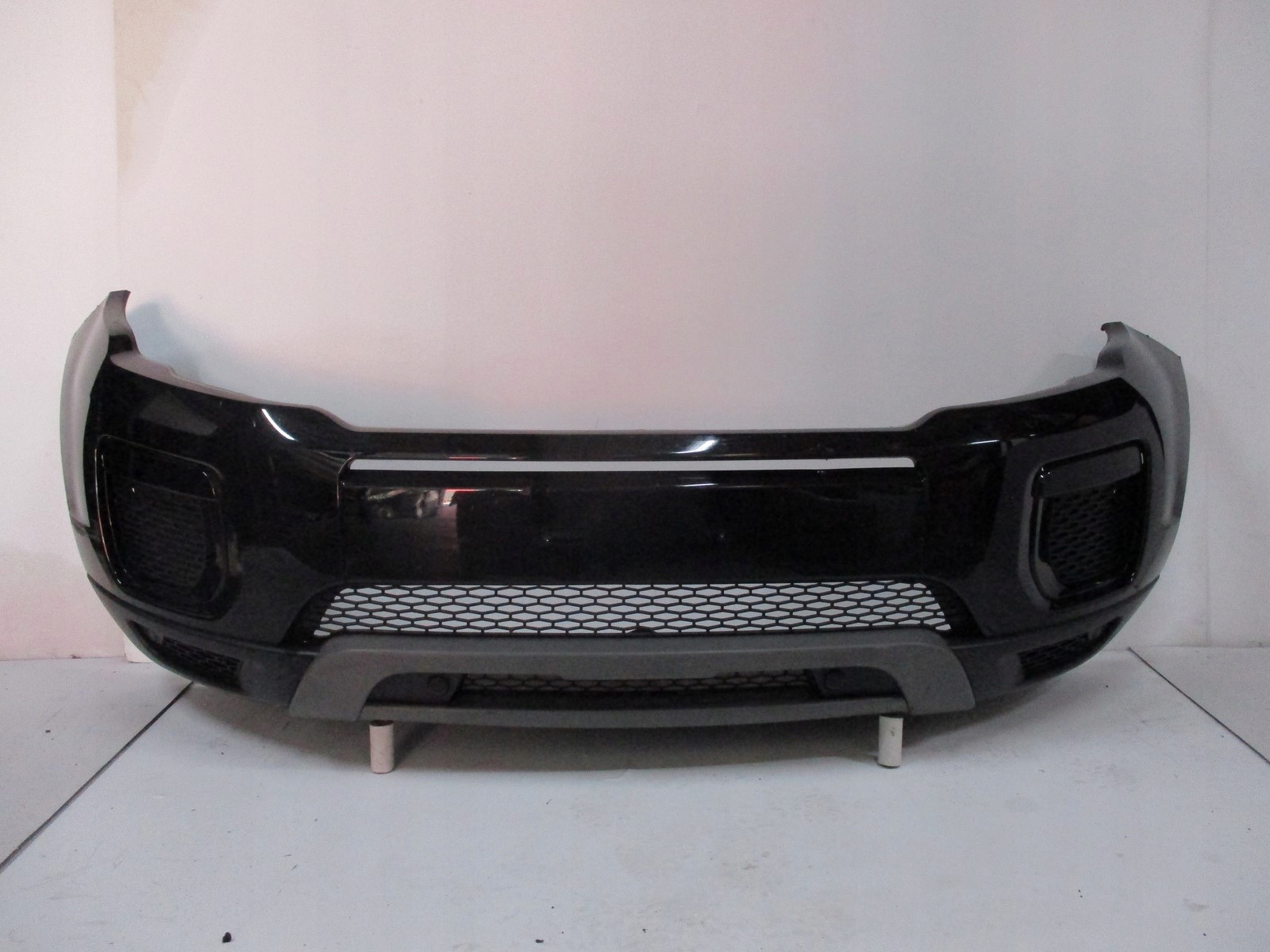 nárazník RANGE ROVER EVOQUE 18R 4X PDC